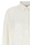 the burberry emma shirt redefines the codes of everyday elegance through metic