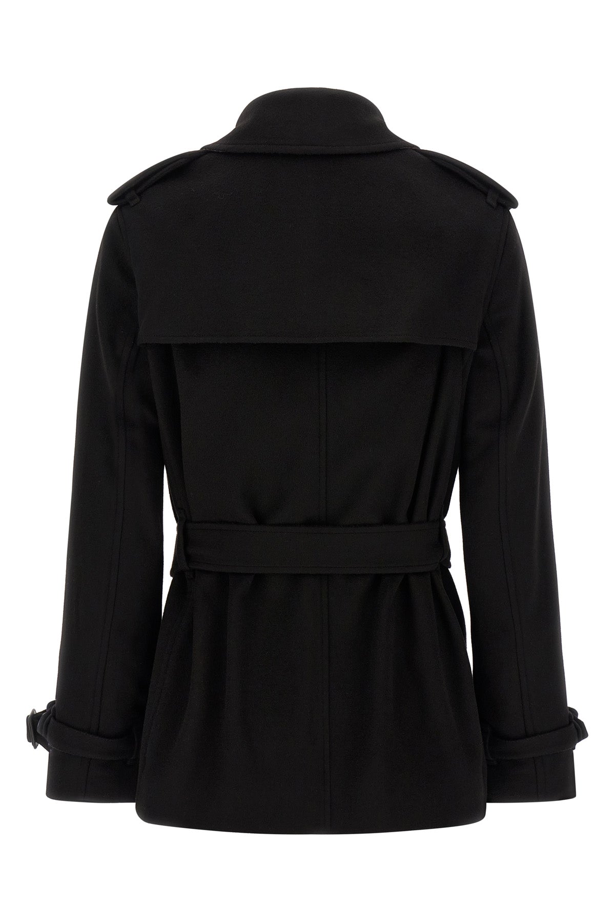the burberry kensington trench coat redefines the codes of outerwear through c