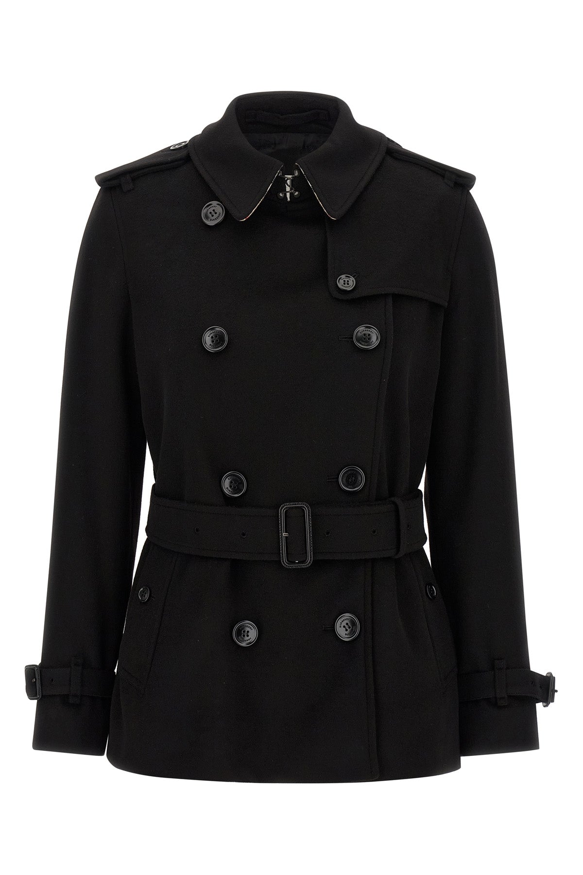 the burberry kensington trench coat redefines the codes of outerwear through c
