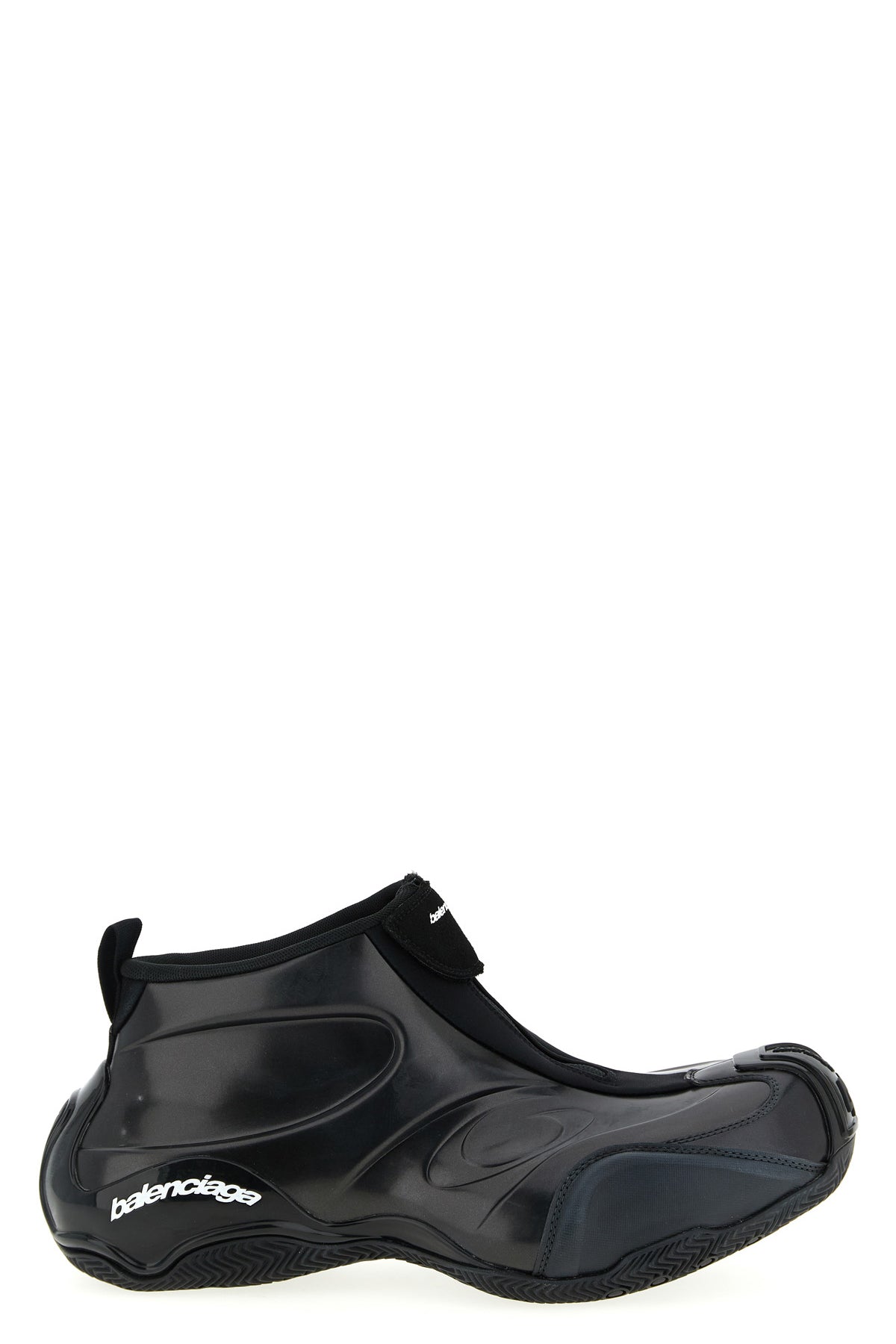 basketball sneakers in used-effect rigid material