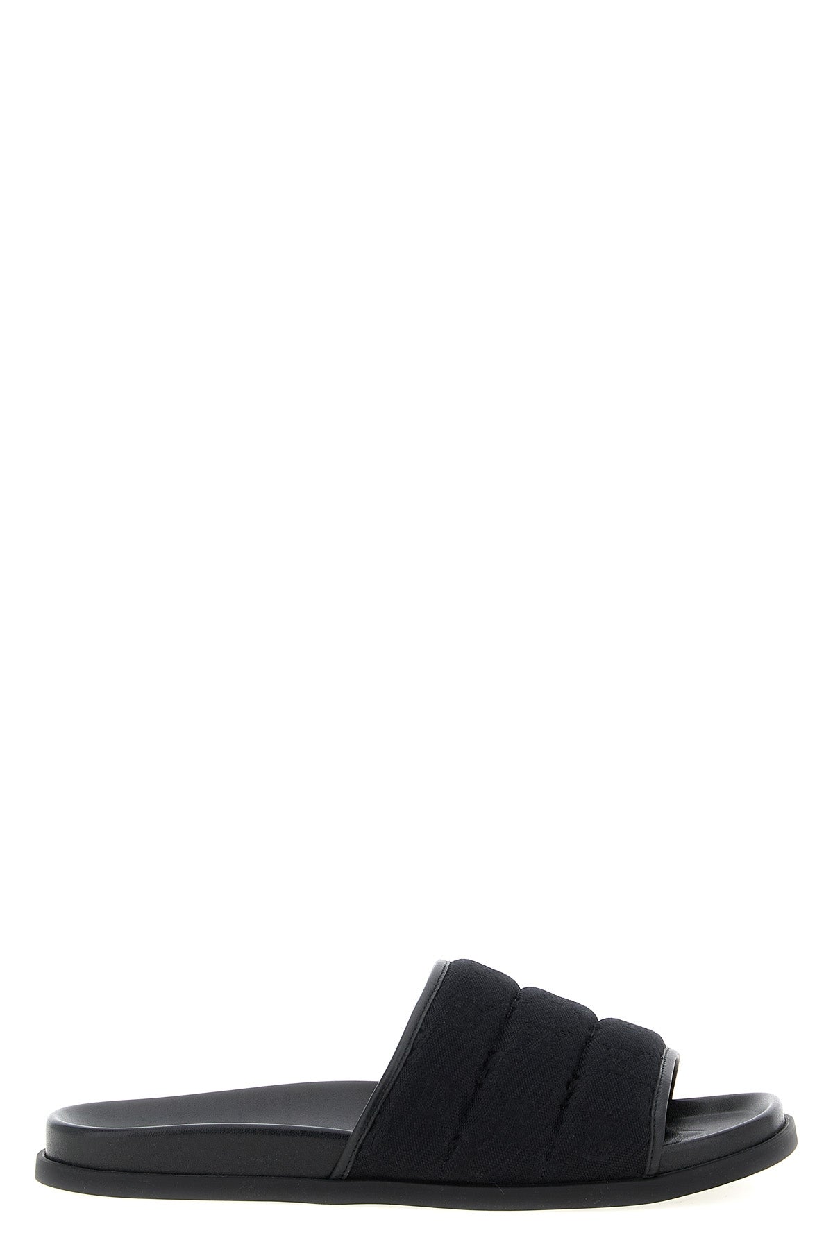 slides in padded gg fabric