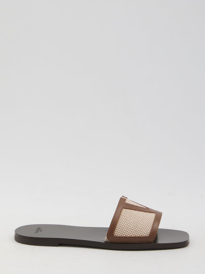 VALENTINO GARAVANI 36 superstar slide sandals