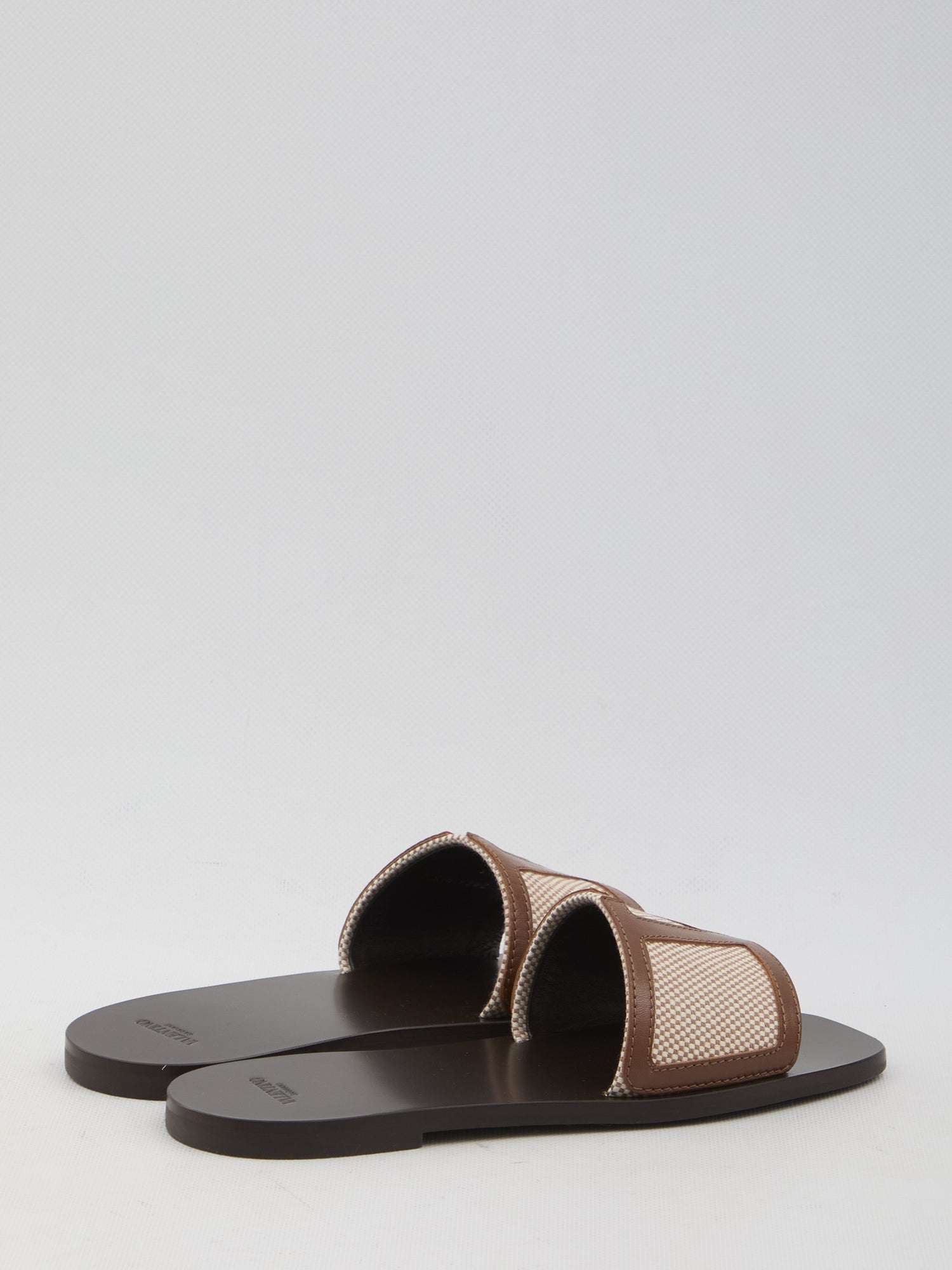 VALENTINO GARAVANI 36 superstar slide sandals