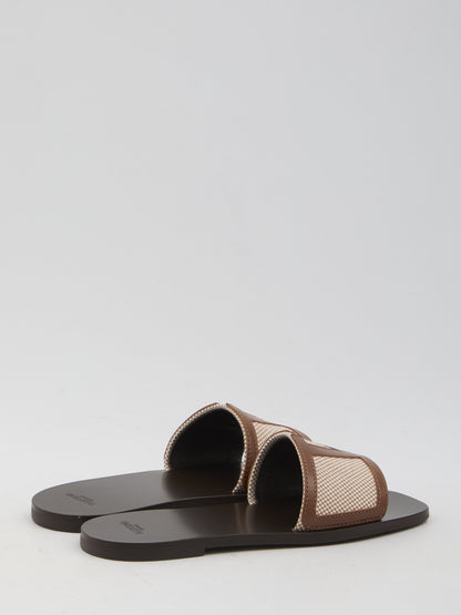 VALENTINO GARAVANI 36 superstar slide sandals