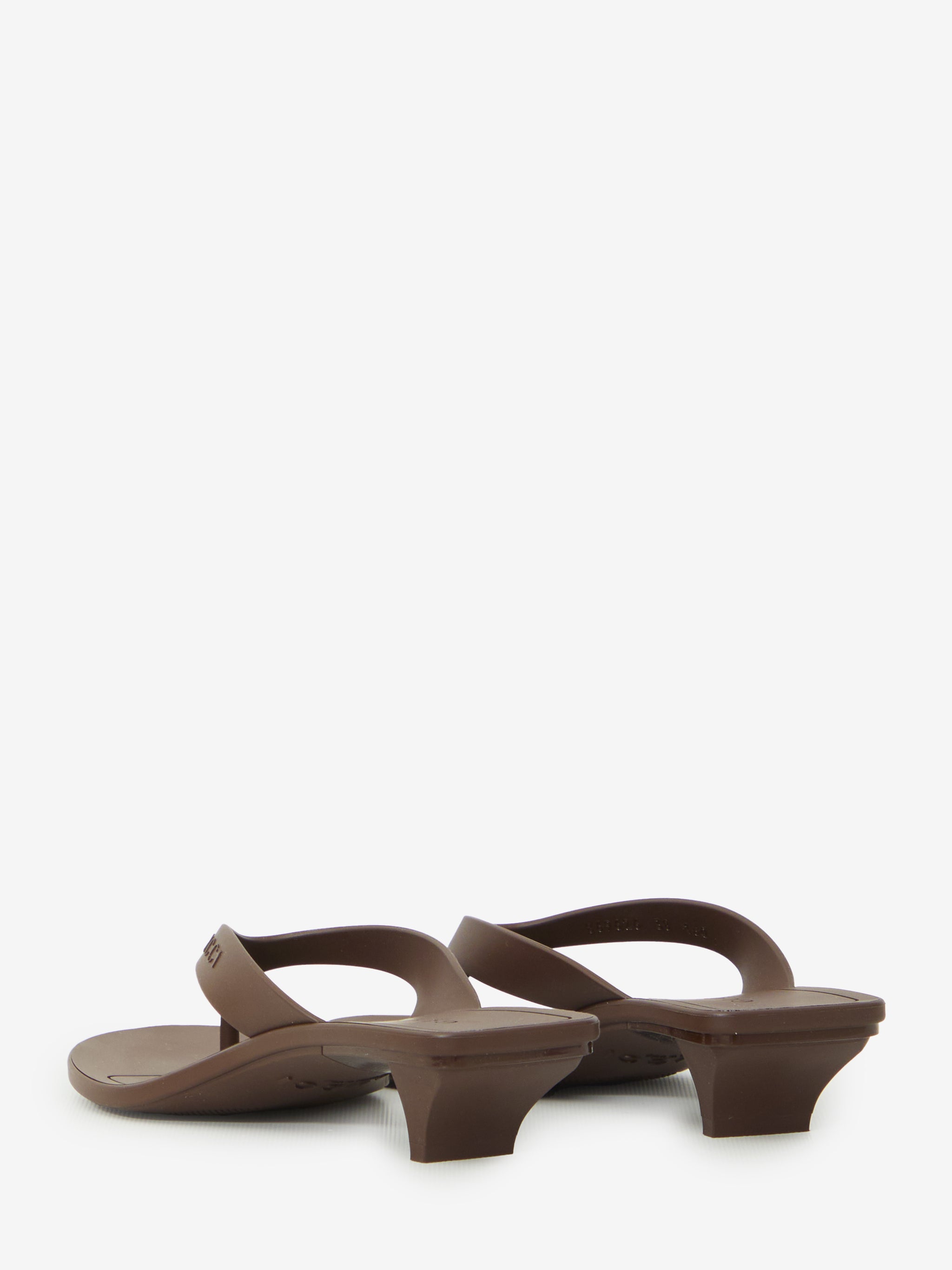 vittoria thong sandals