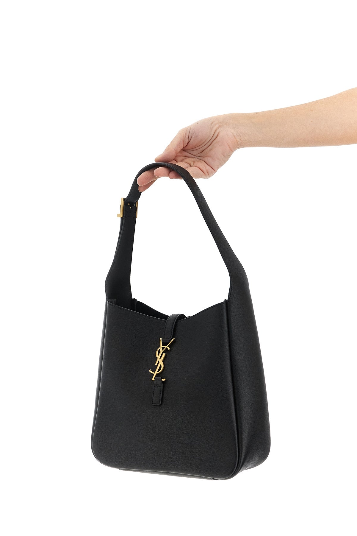 micro le 5 à 7 shoulder bag in hammered leather