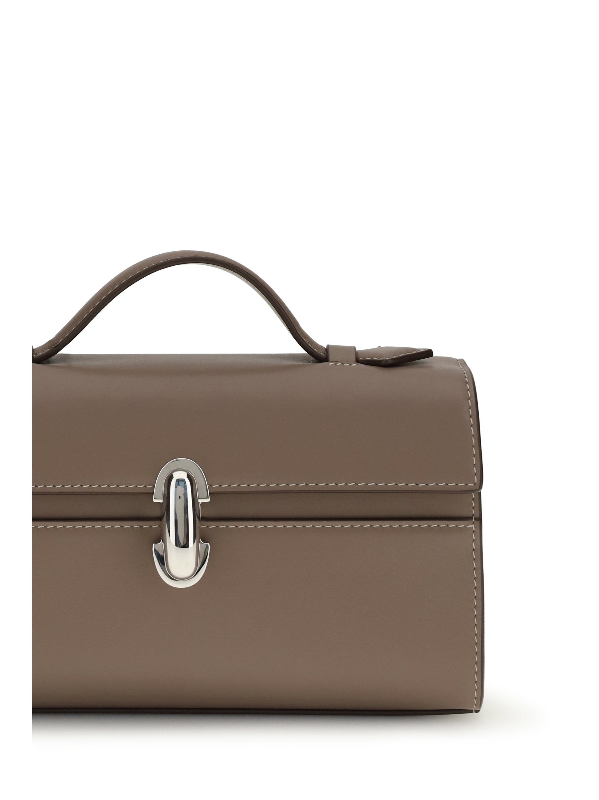 symmetry pochette