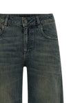 a gamba ampia jeans in washed and worn effect cotton denim
