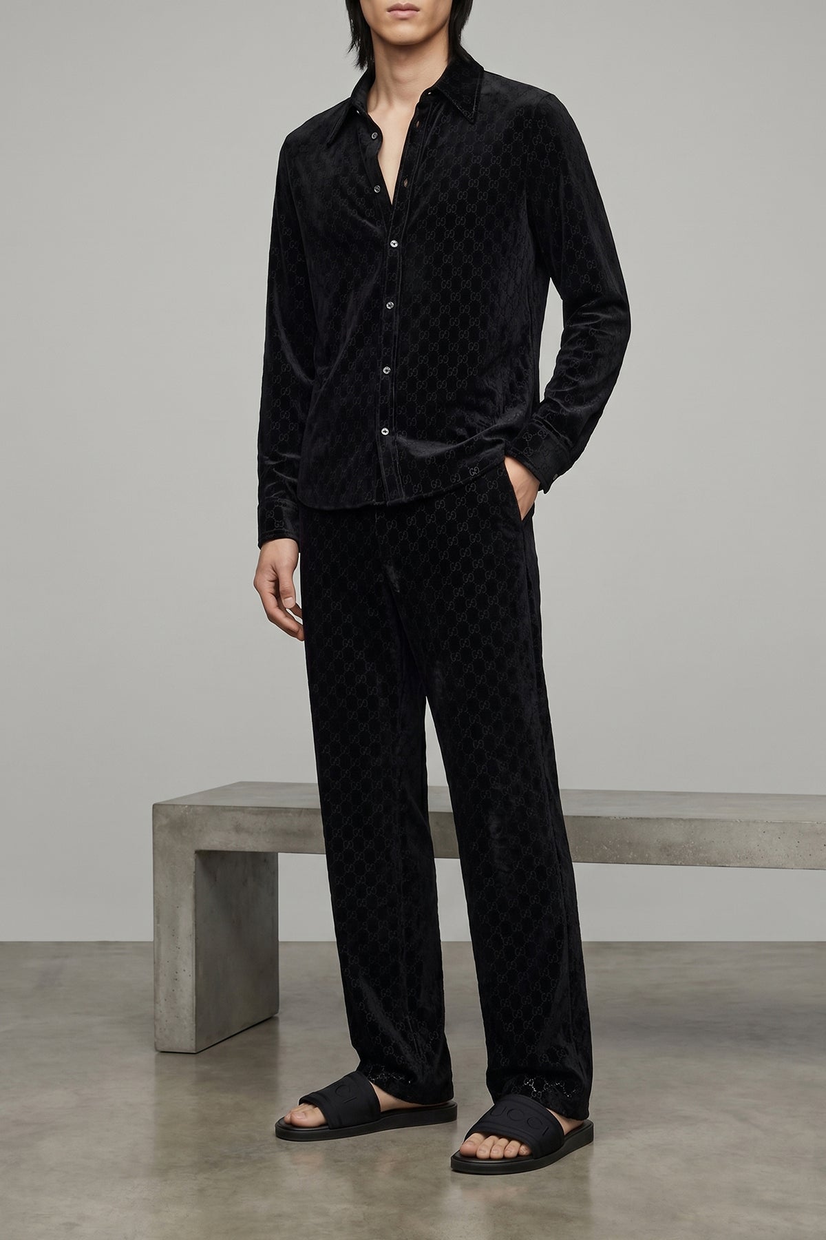 light and fluid velvet shirt