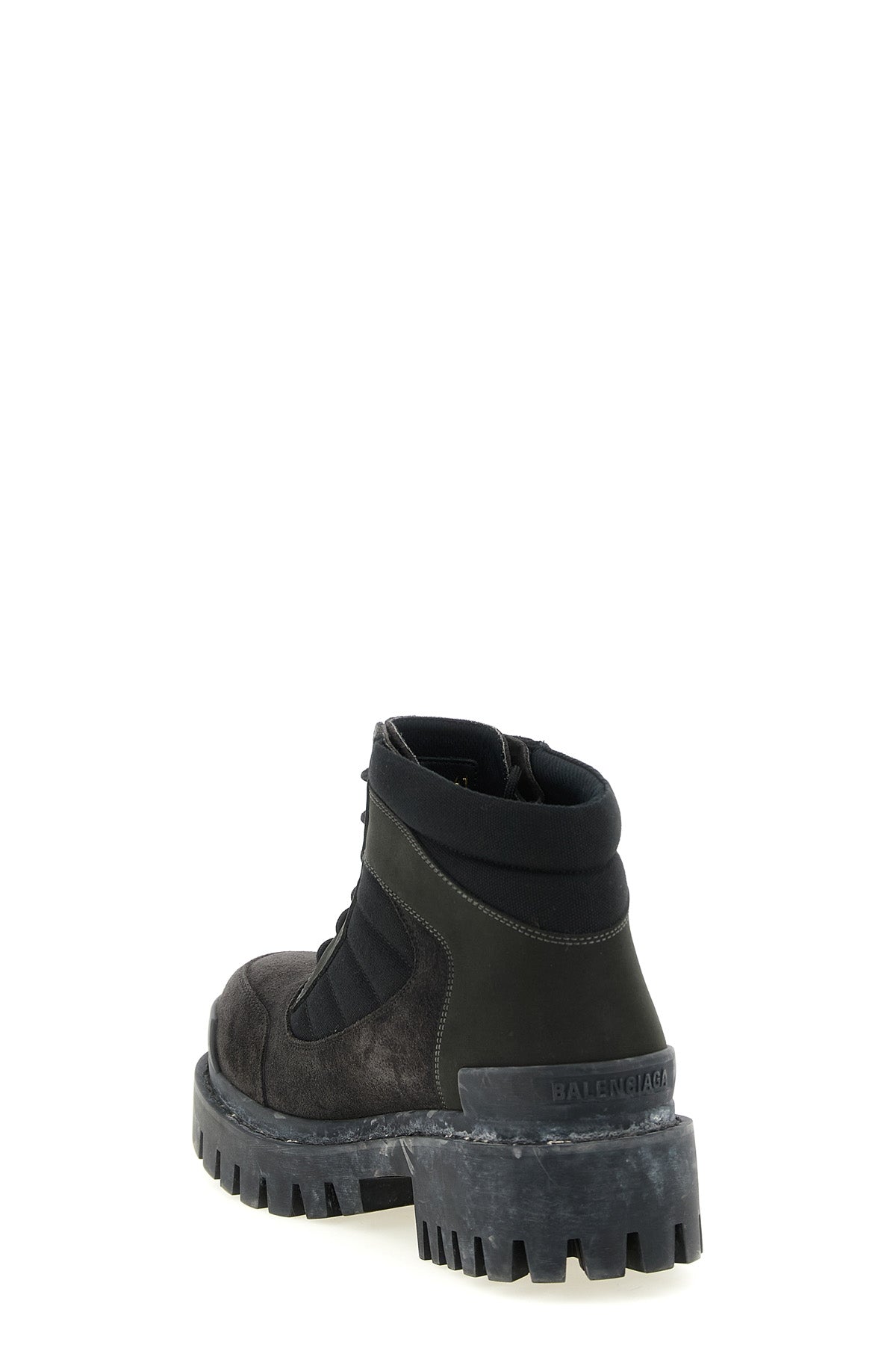 combat strike ankle boots in nubuck