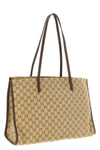 the gucci gucci londra large tote bag sets new standards of functionality thro
