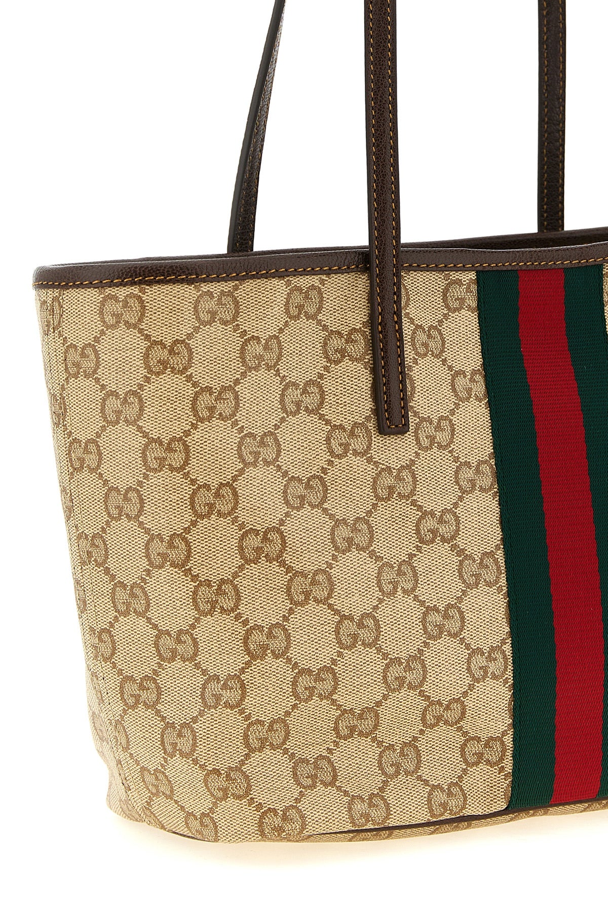 the gucci tribeca shoulder bag defines craftsmanship excellence through a struct