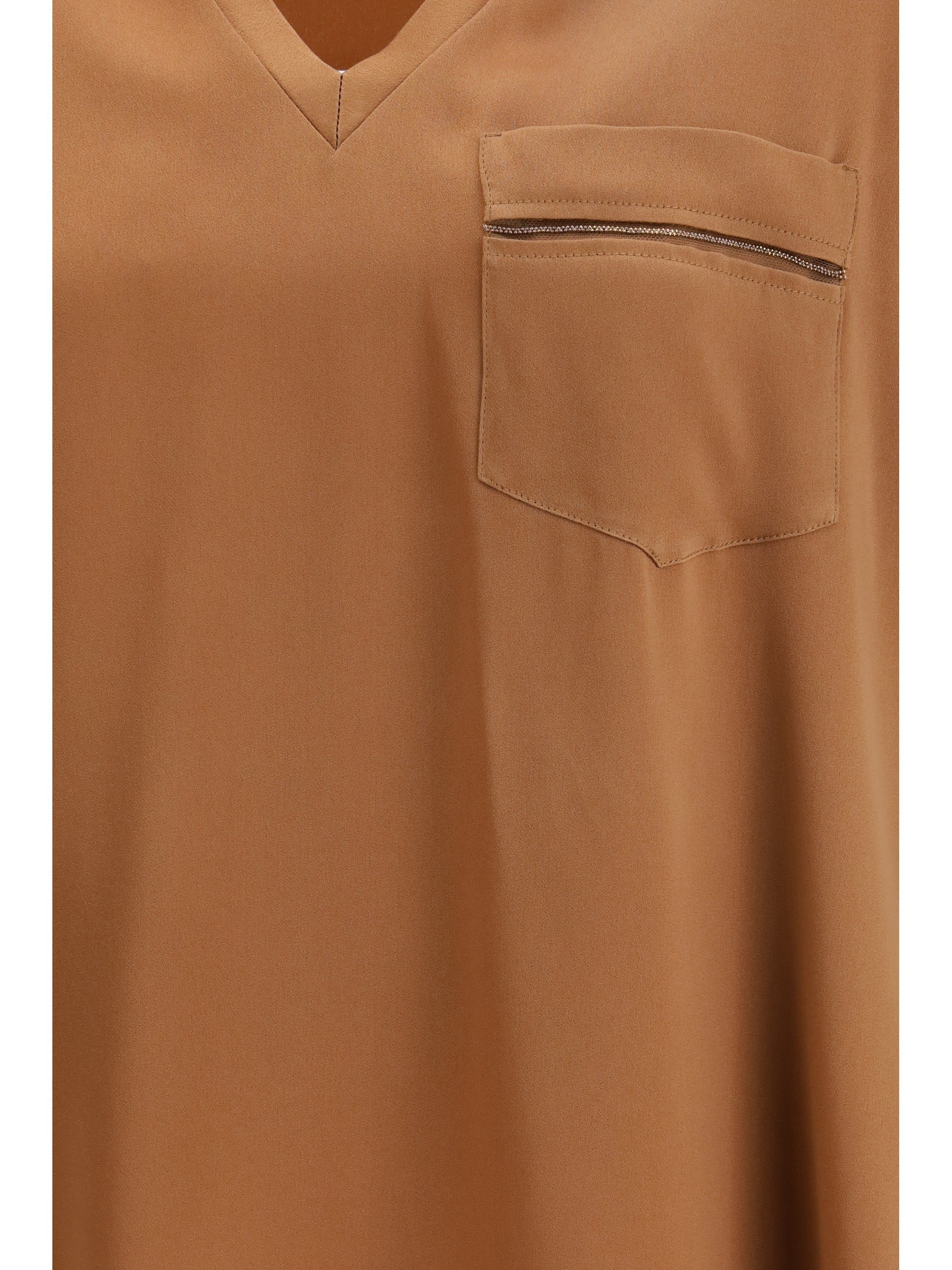 short-sleeved t-shirt