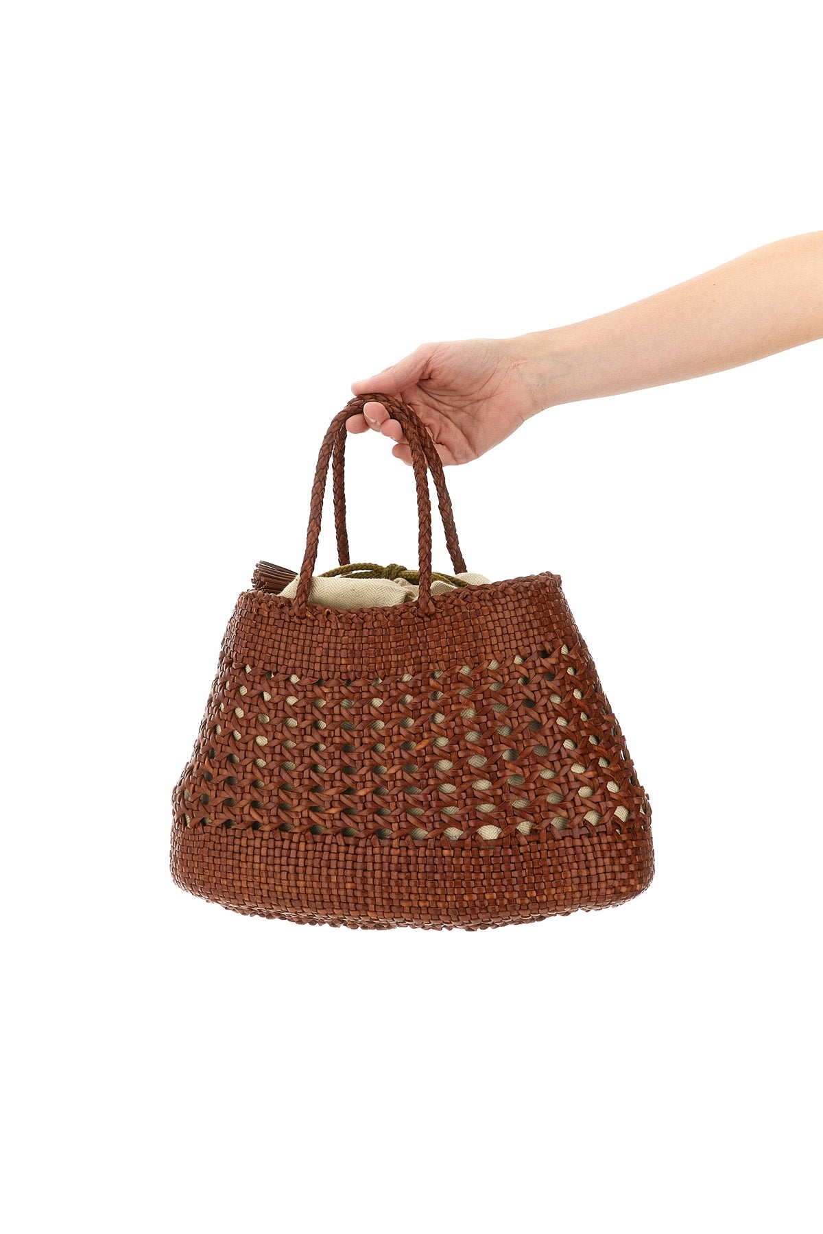 handbag santa cano handbag in hand-woven buffalo leather characterized by irreg