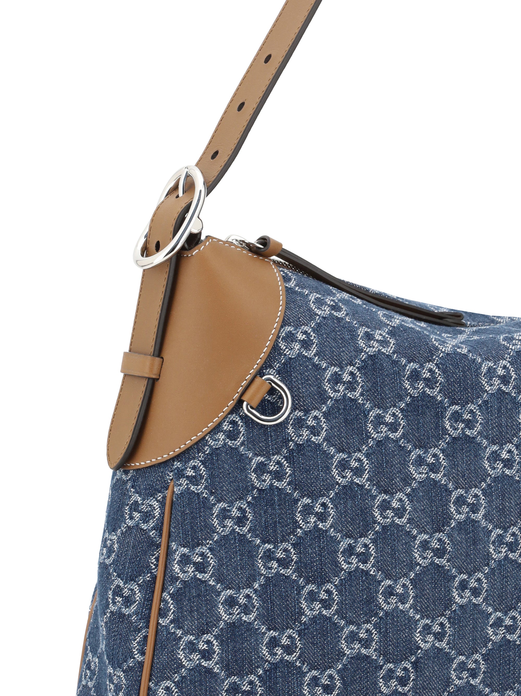 gg emblem shoulder bag