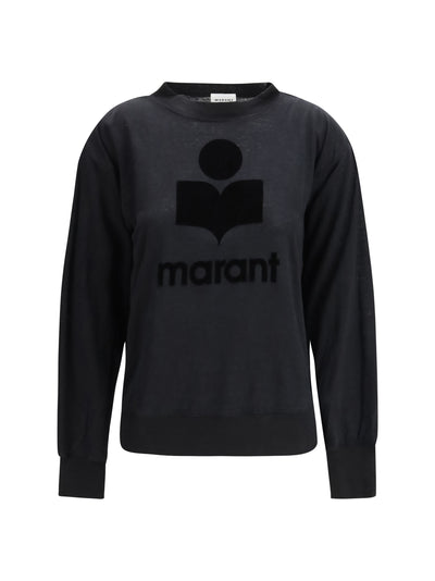 long-sleeved sweatshirt