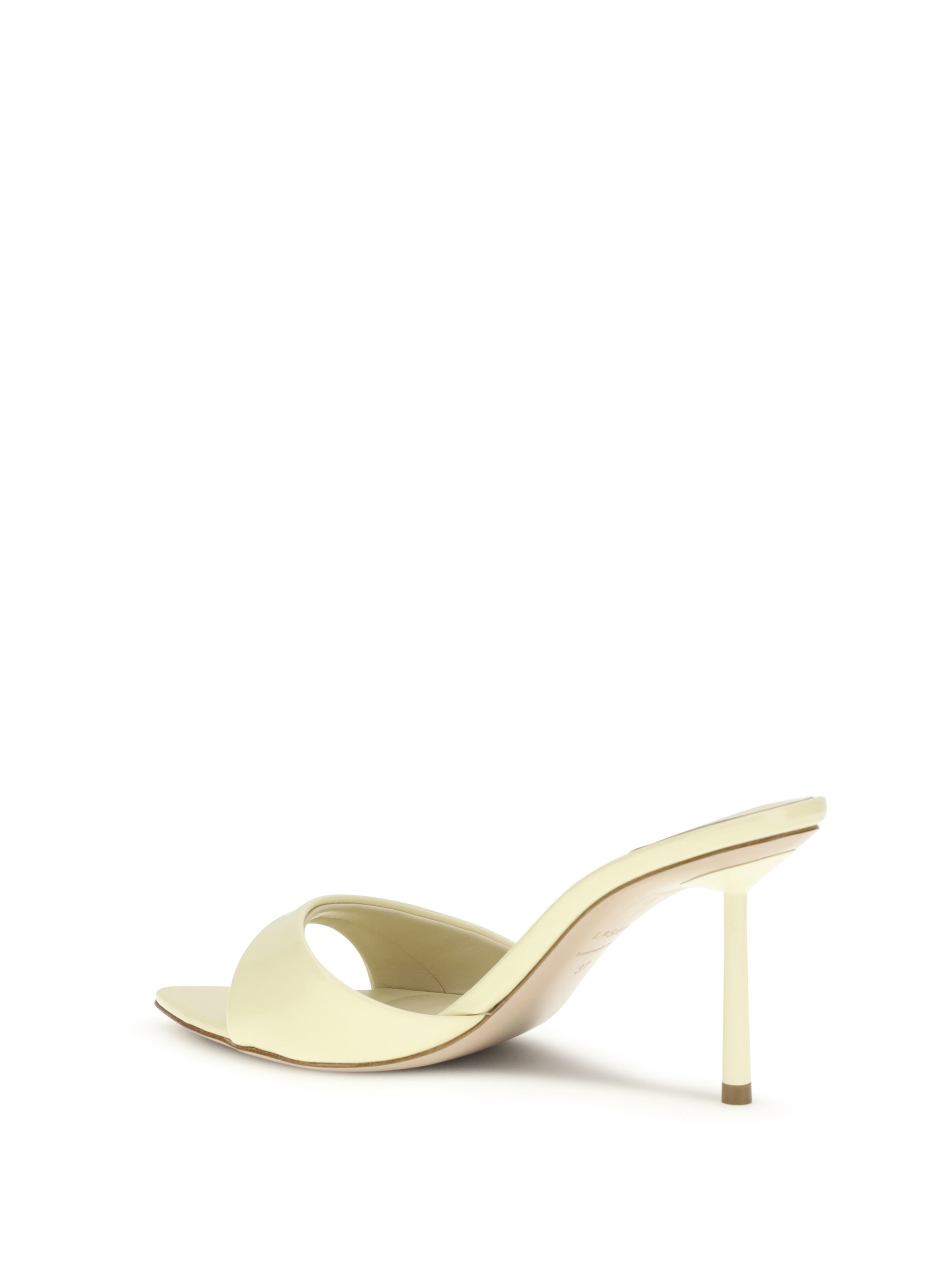 bella sandals