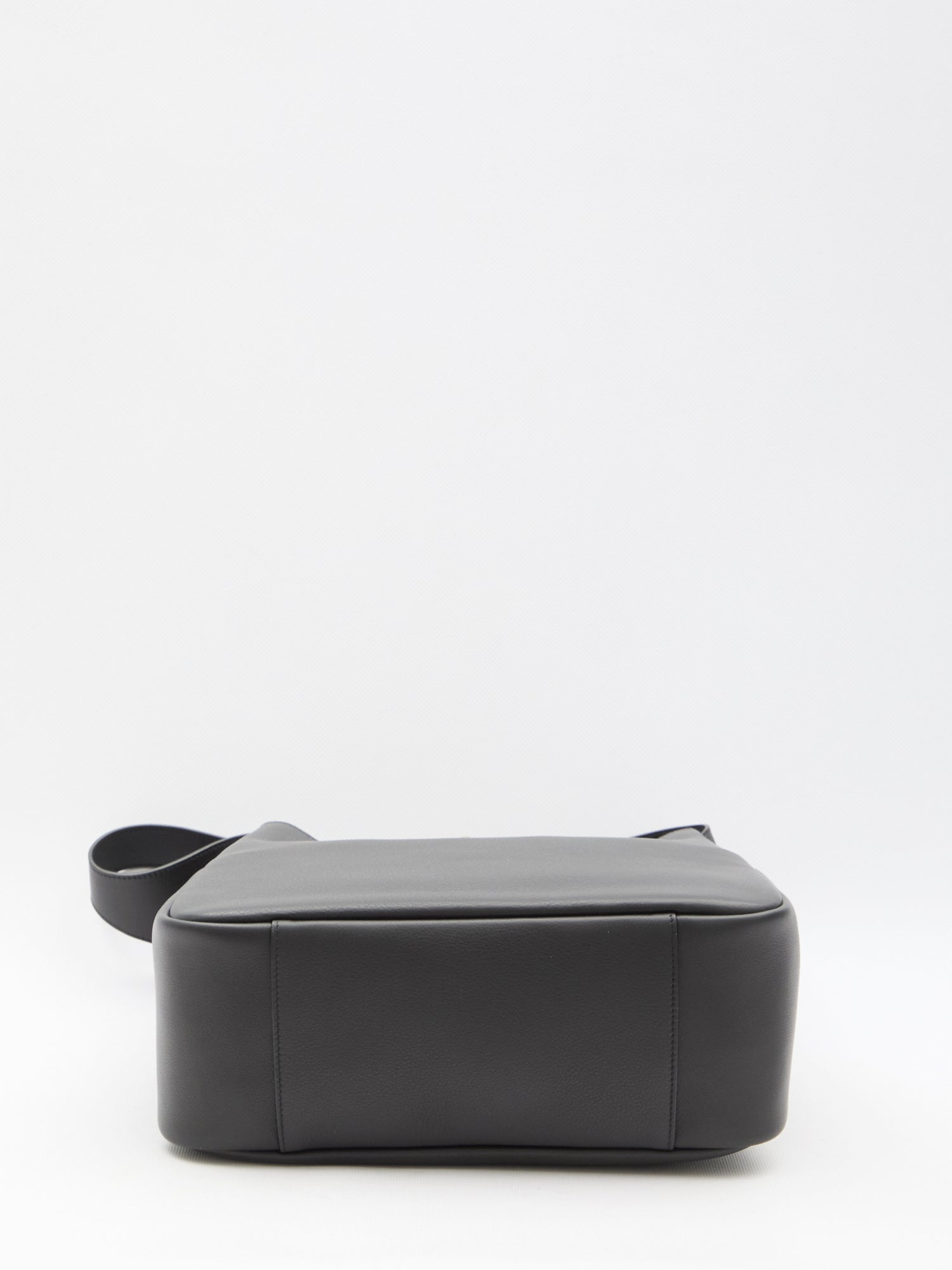 SAINT LAURENT OS le 5 à 7 large bag