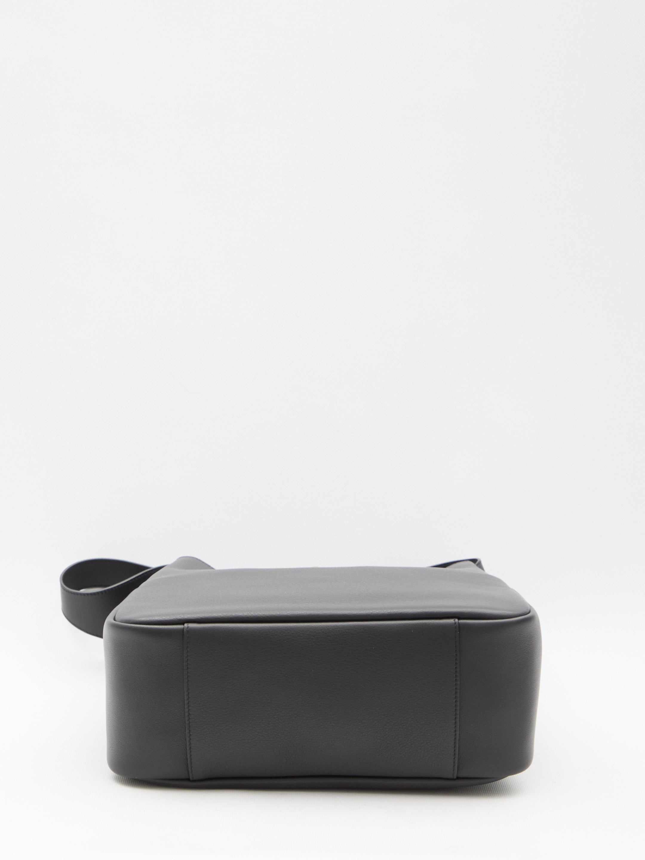 SAINT LAURENT OS le 5 à 7 large bag