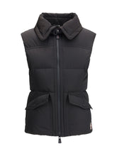 MONCLER GRENOBLE 2 hallaine vest