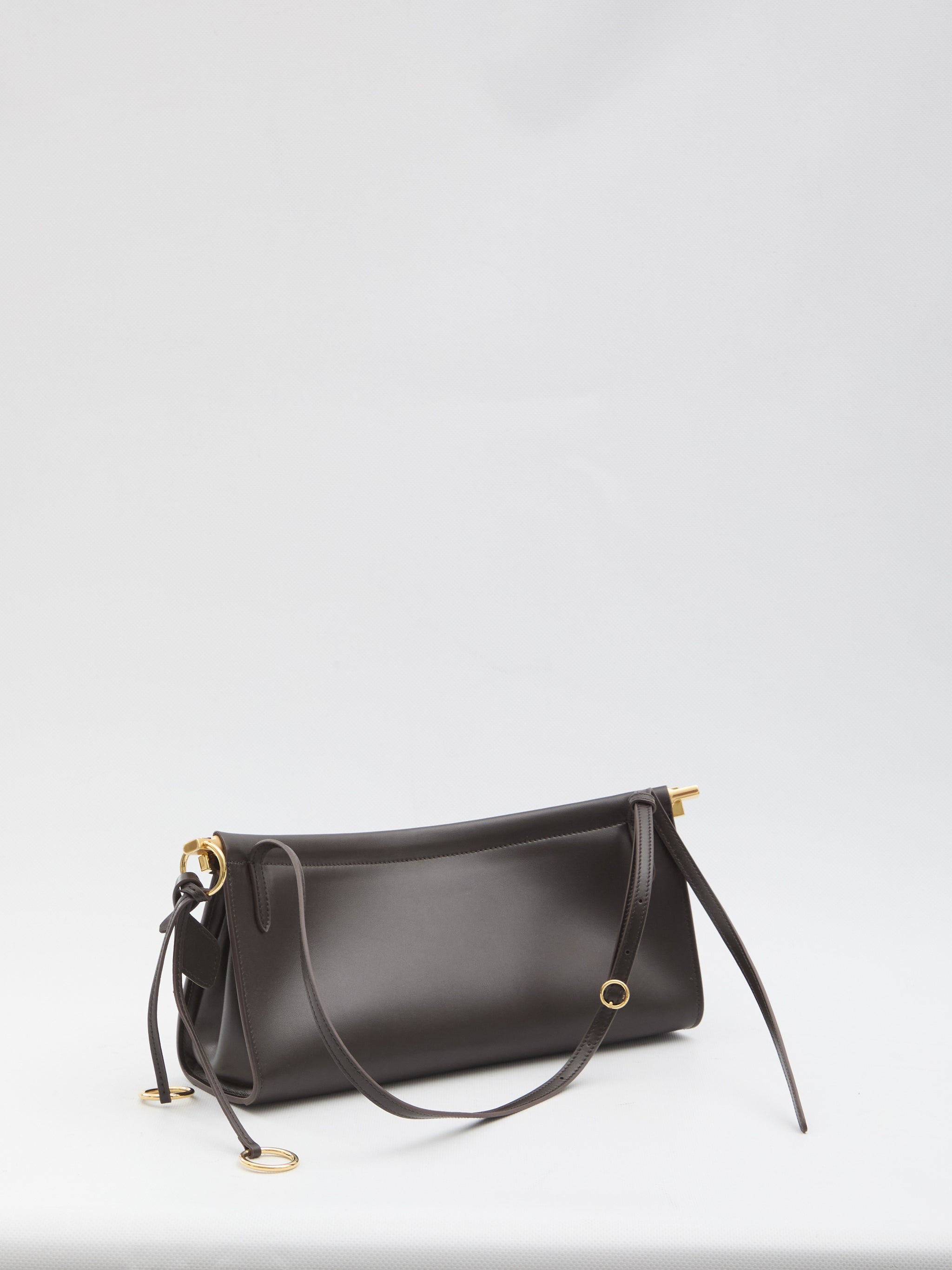 medium le click east west bag