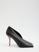 ALAIA 36 soft square pumps