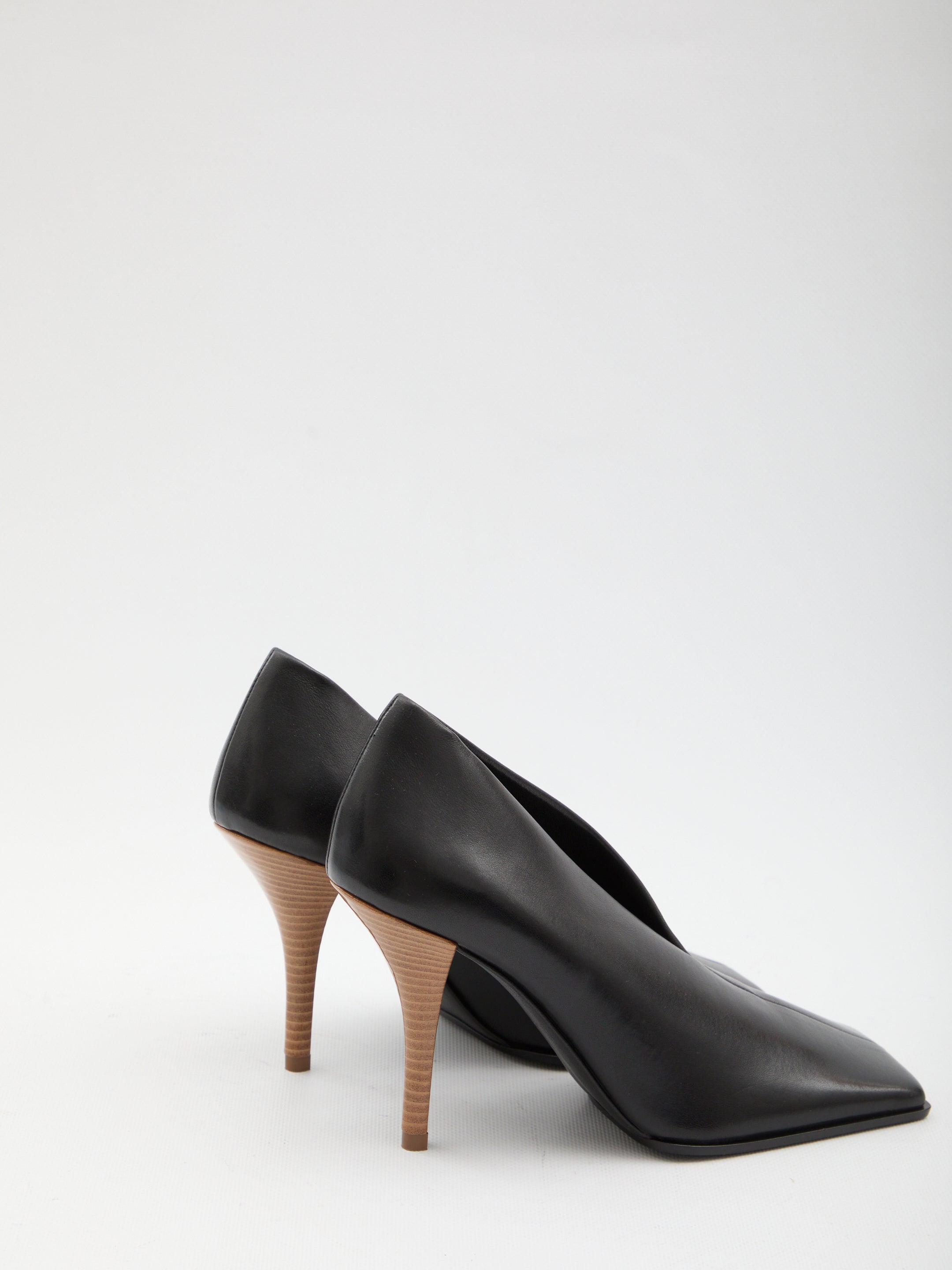 ALAIA 36 soft square pumps