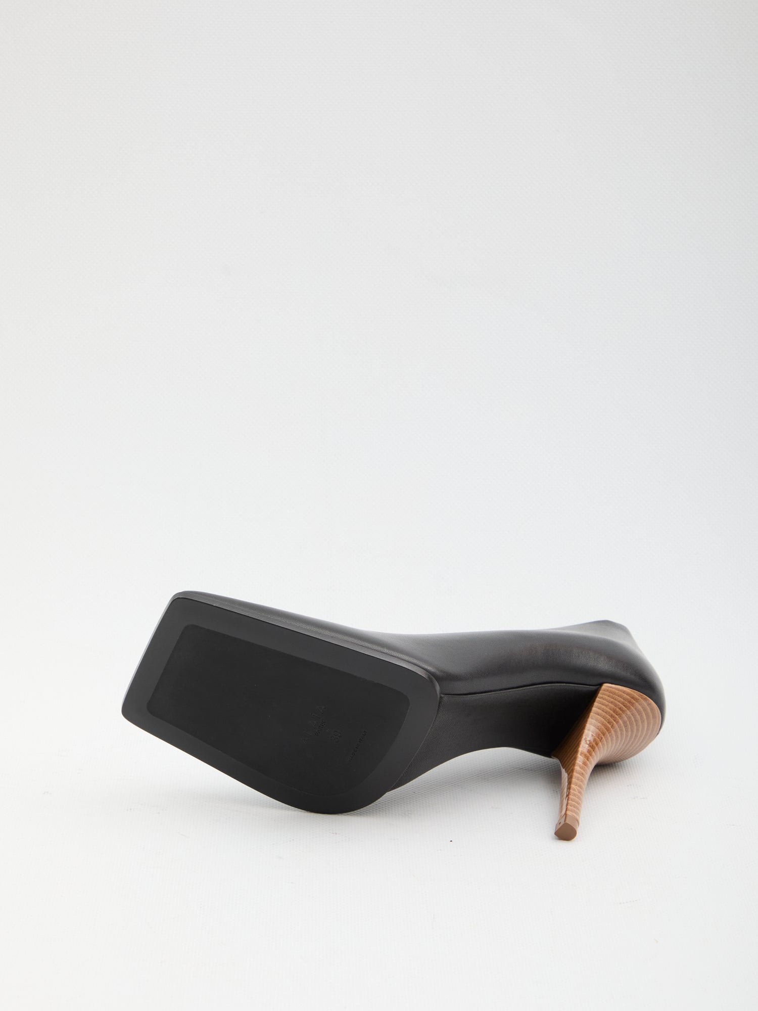 ALAIA 36 soft square pumps