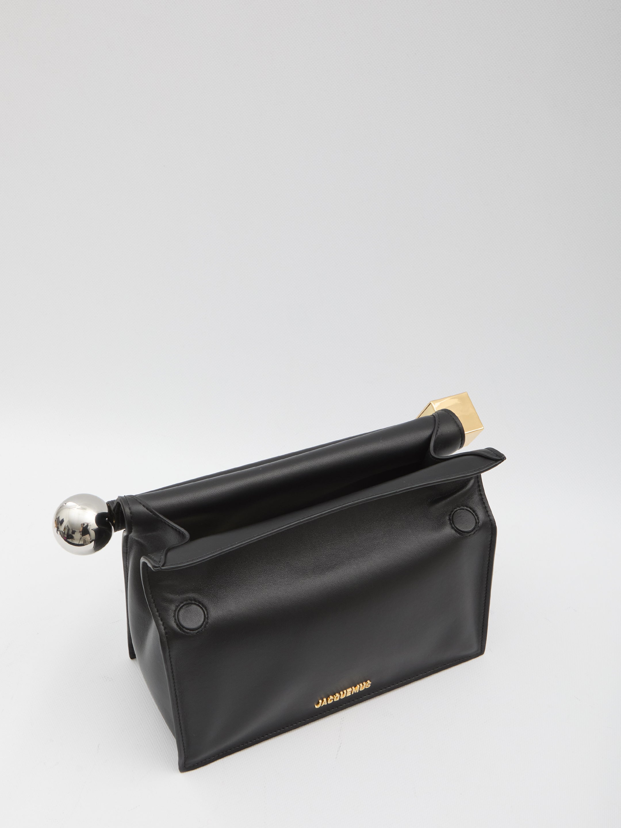 JACQUEMUS OS rond carré large pouch