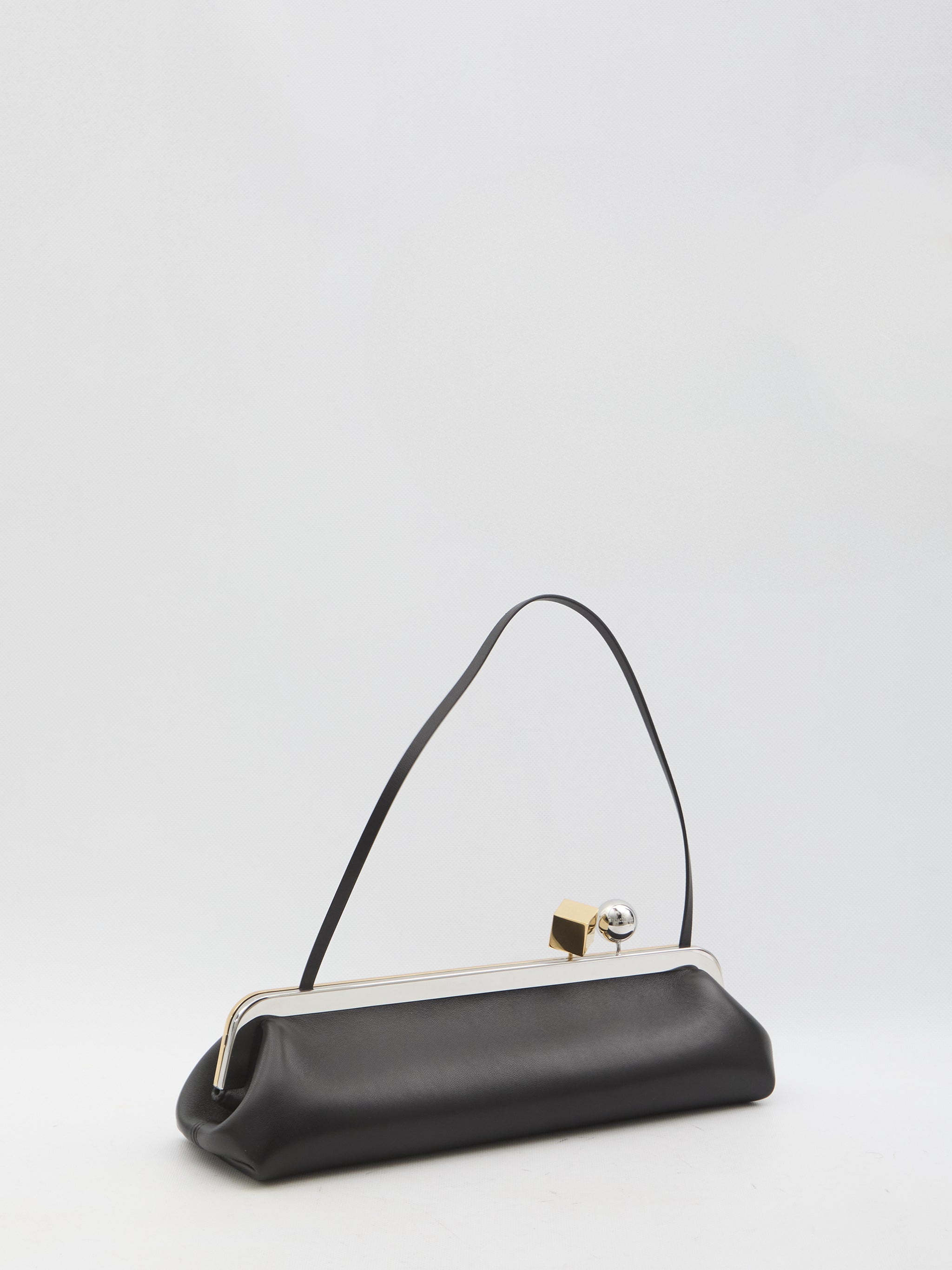 salon pouch