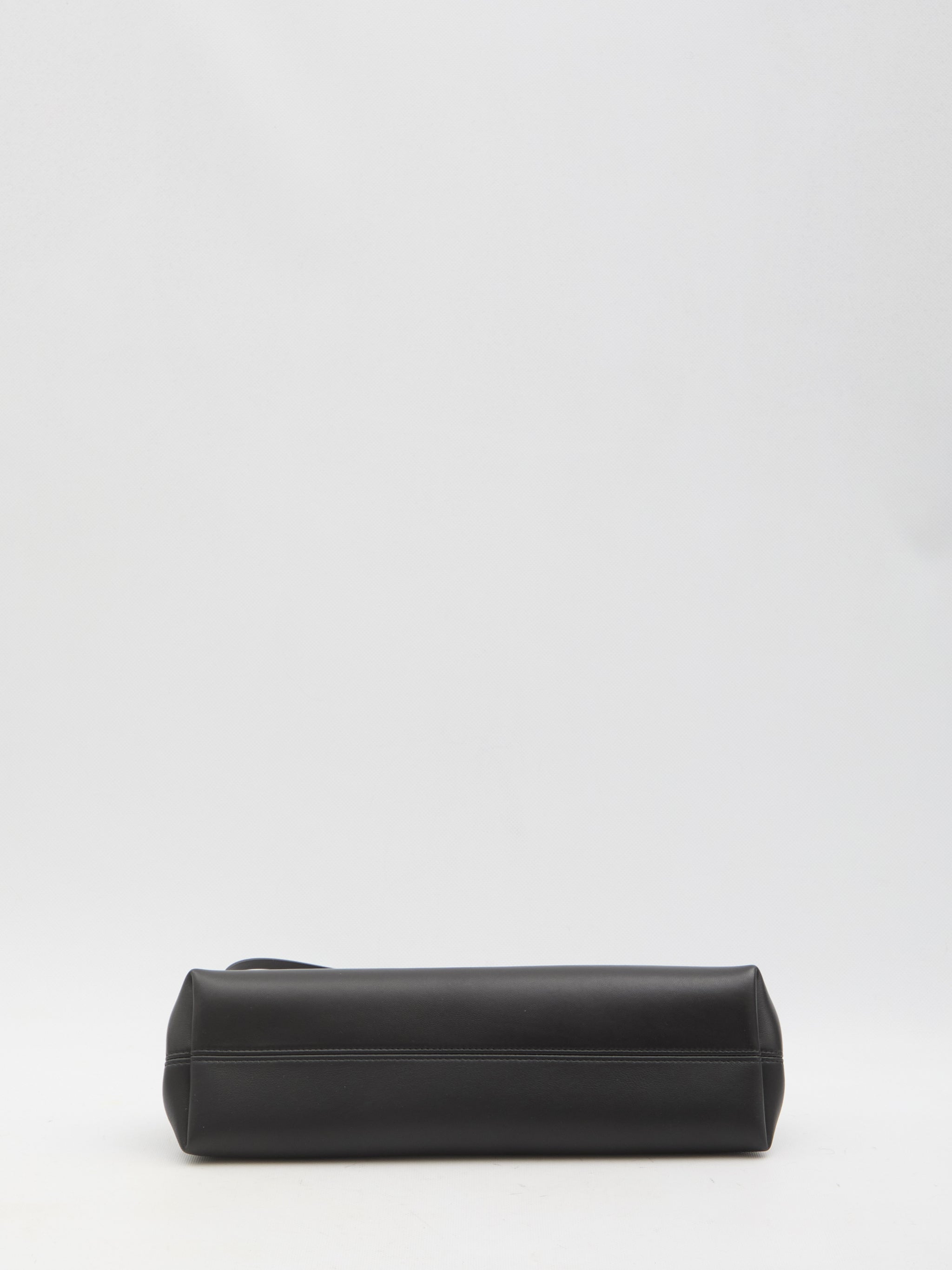 salon pouch