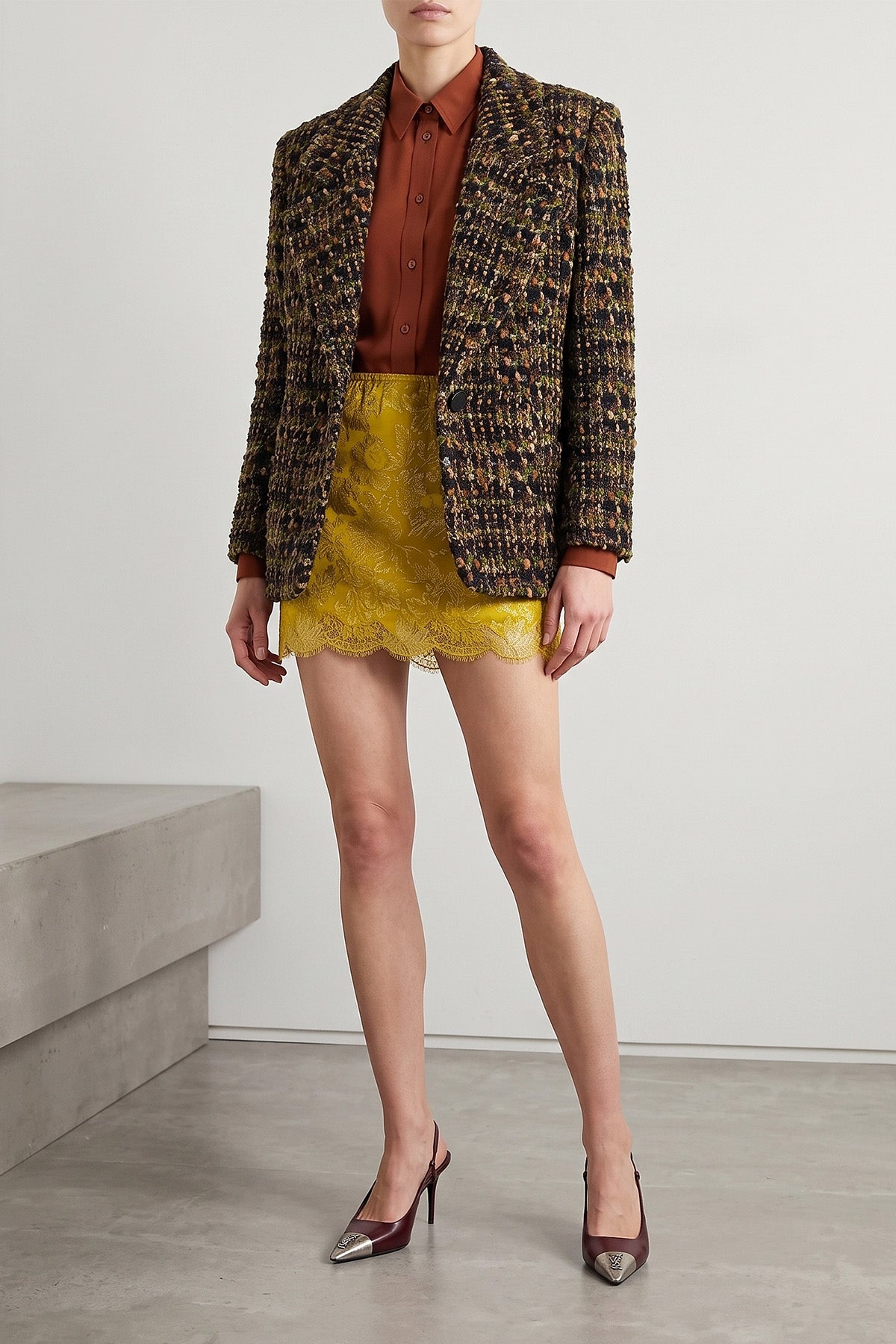 saint laurent barocca mini skirt embodies a sophisticated approach to texture