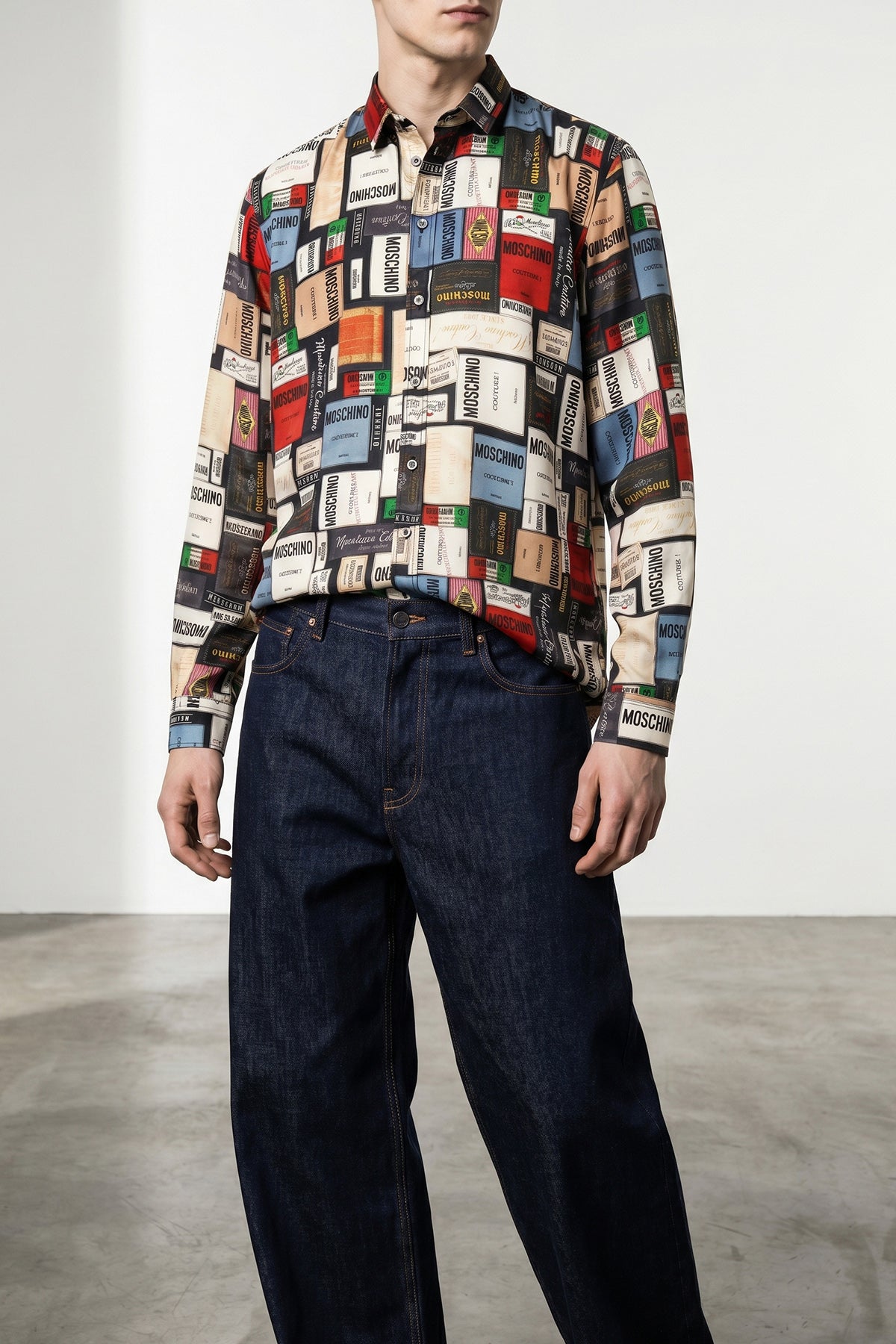 moschinos labels shirt