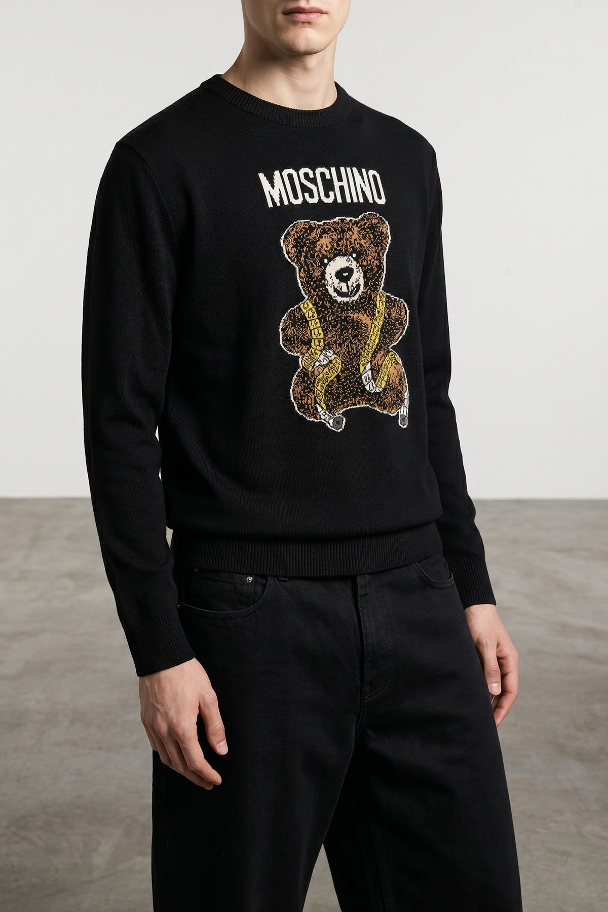 moschinos crewneck sweater