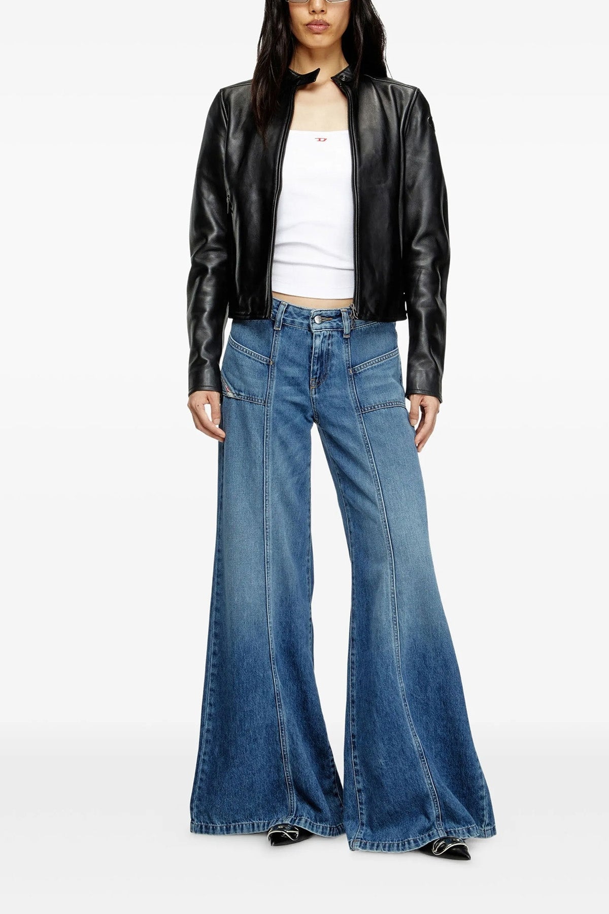 d-akii 09m56 stonewashed cotton denim jeans