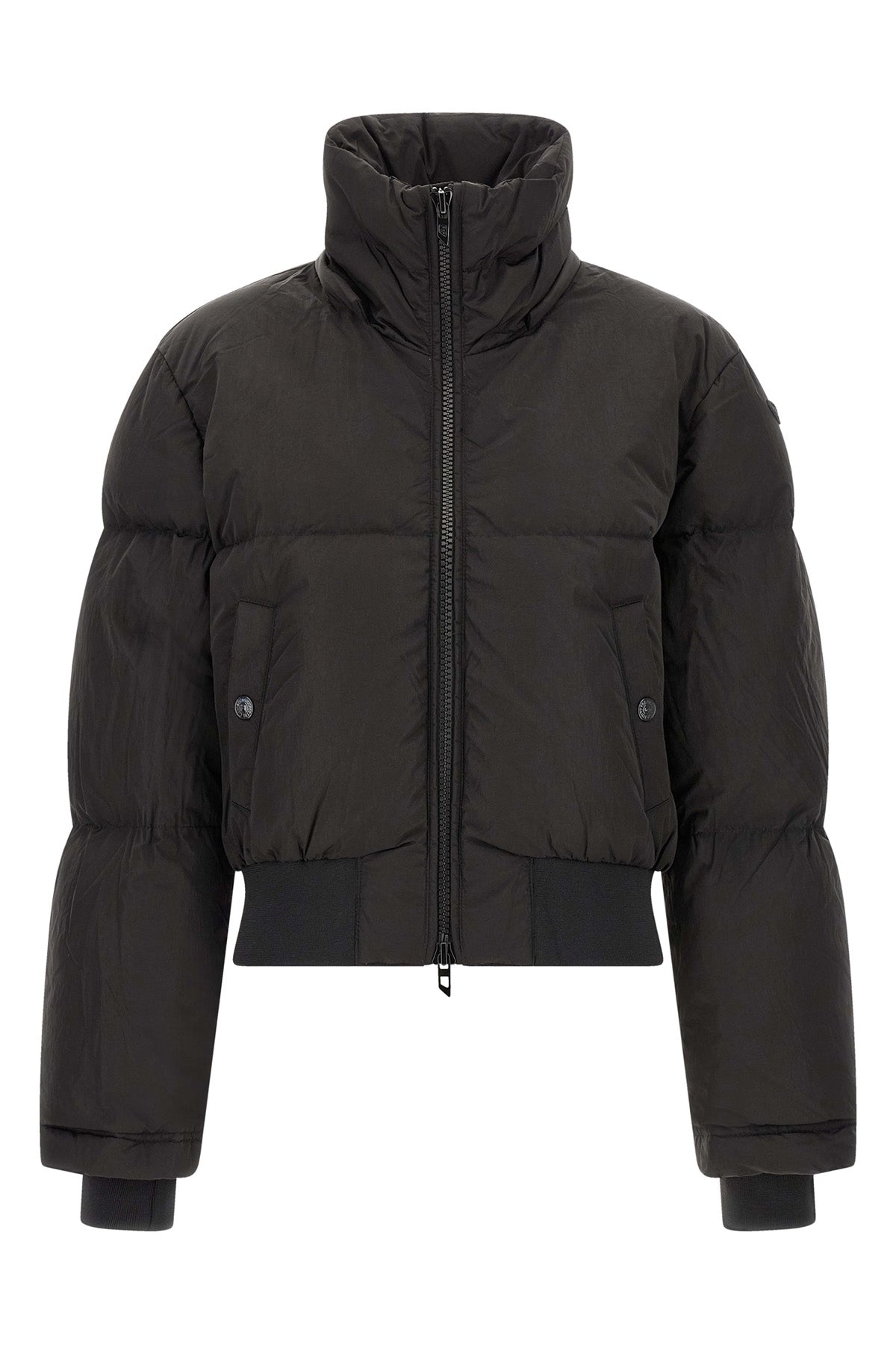 the w-peyt-short-new-wd diesel down jacket redefines the volumes of the winter