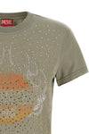 the diesel t-maggy-cry t-shirt redefines casual aesthetics through an elaborat