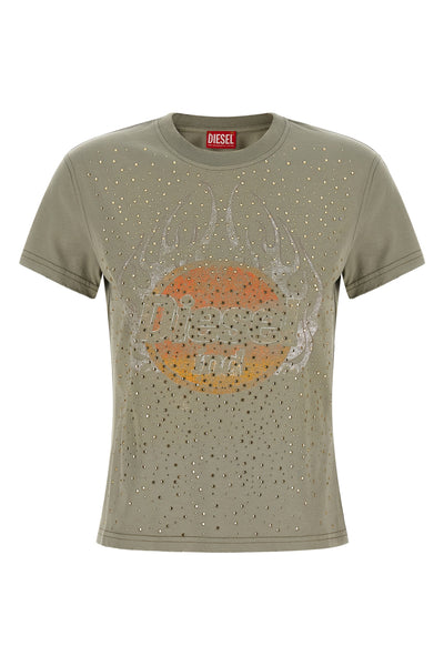 the diesel t-maggy-cry t-shirt redefines casual aesthetics through an elaborat