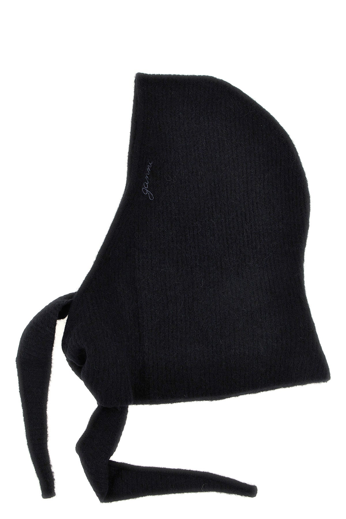 alpaca blend hood to tie around the neck