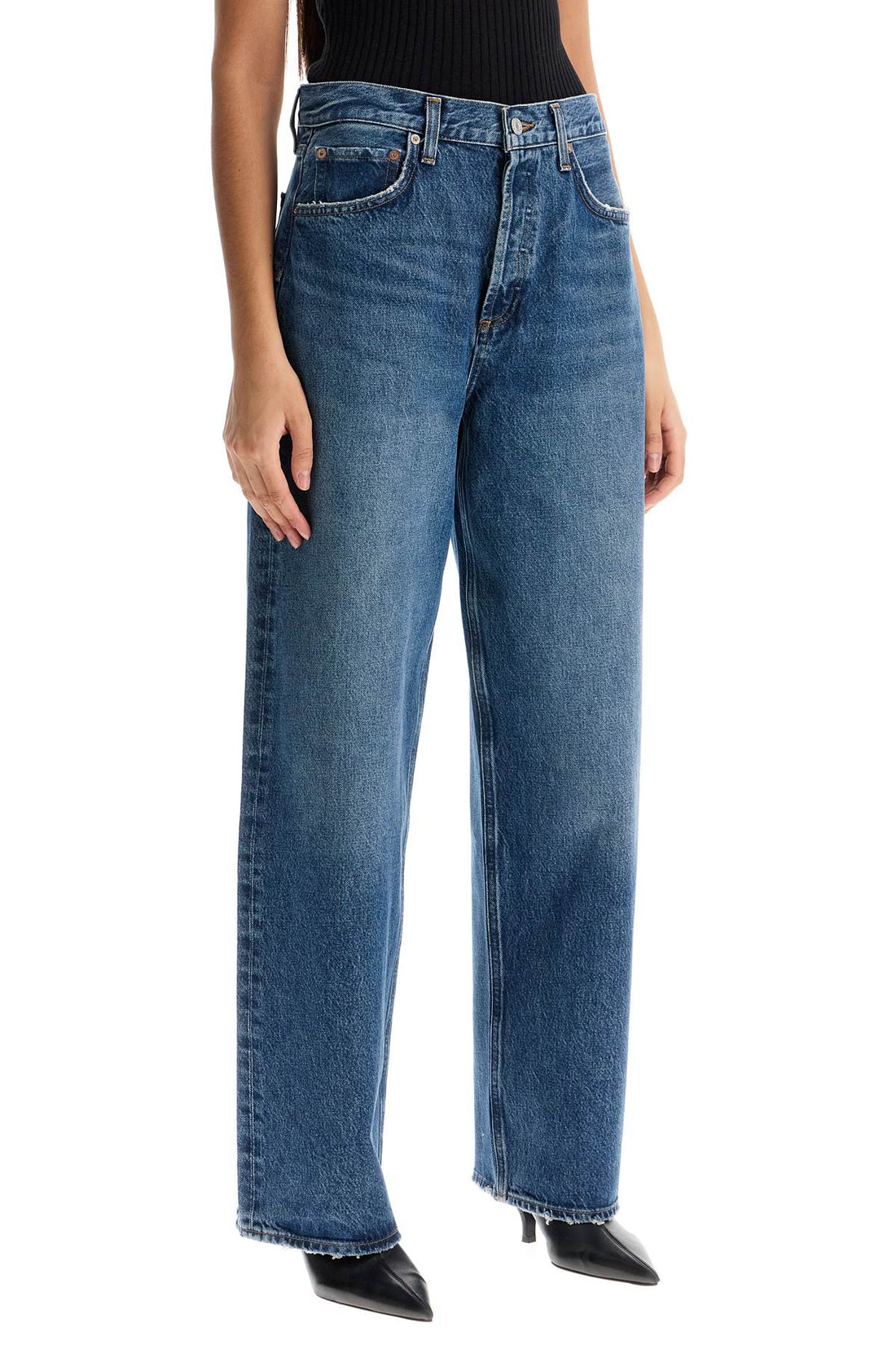 low slung baggy jeans