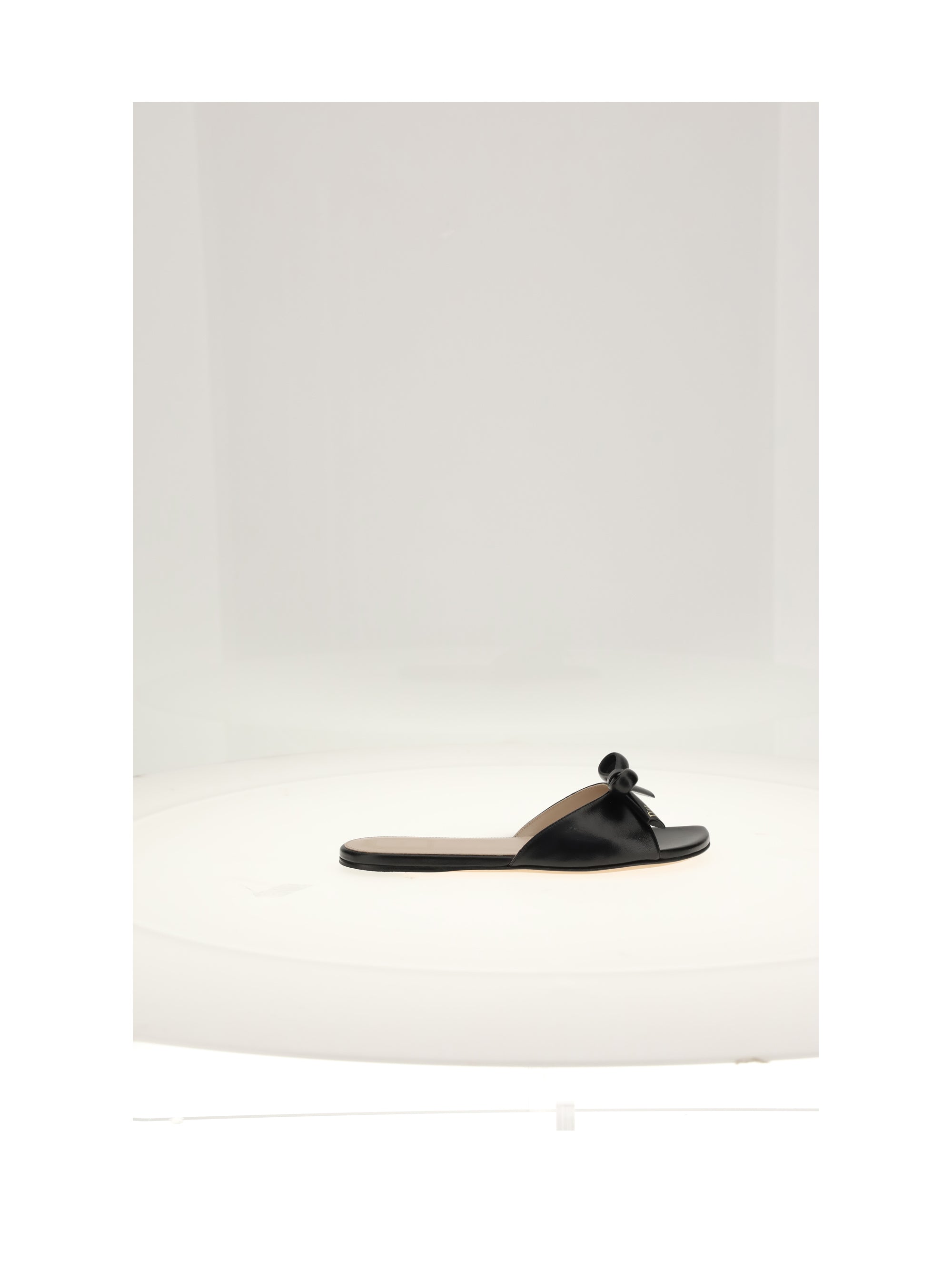 sandal shoes