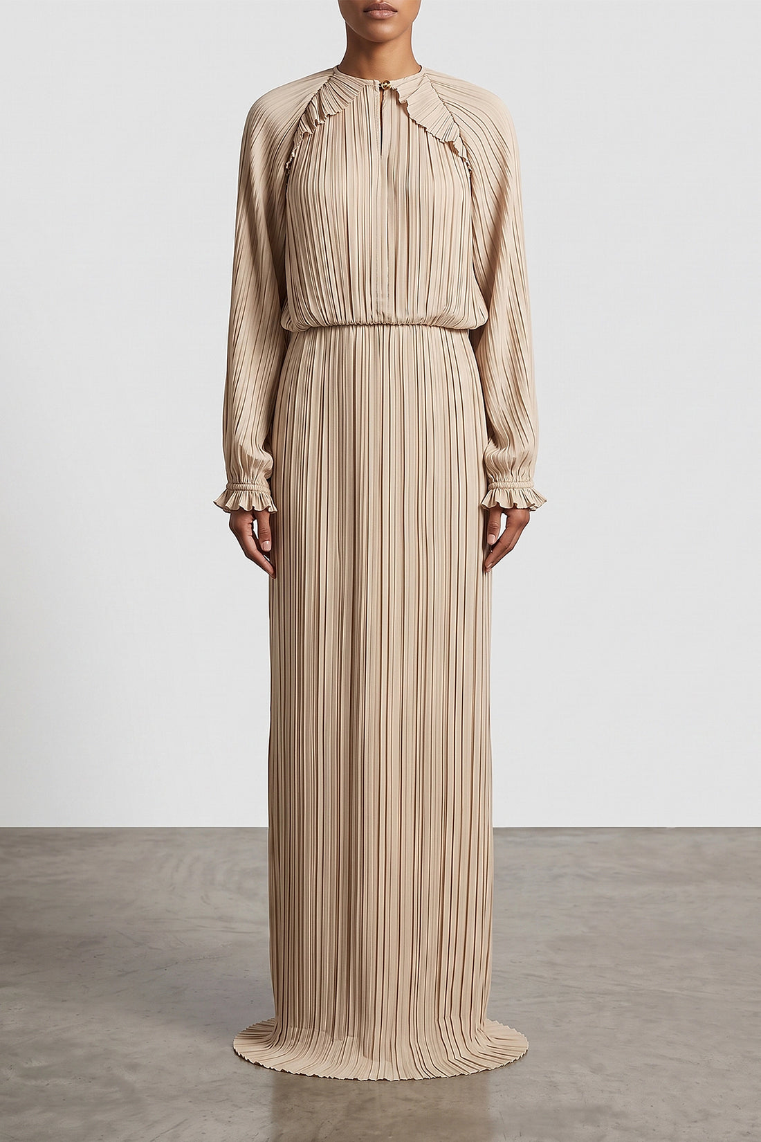 FABIANA FILIPPI 40 the long dress fabiana filippi defines a fluid silhouette through a meticulous a