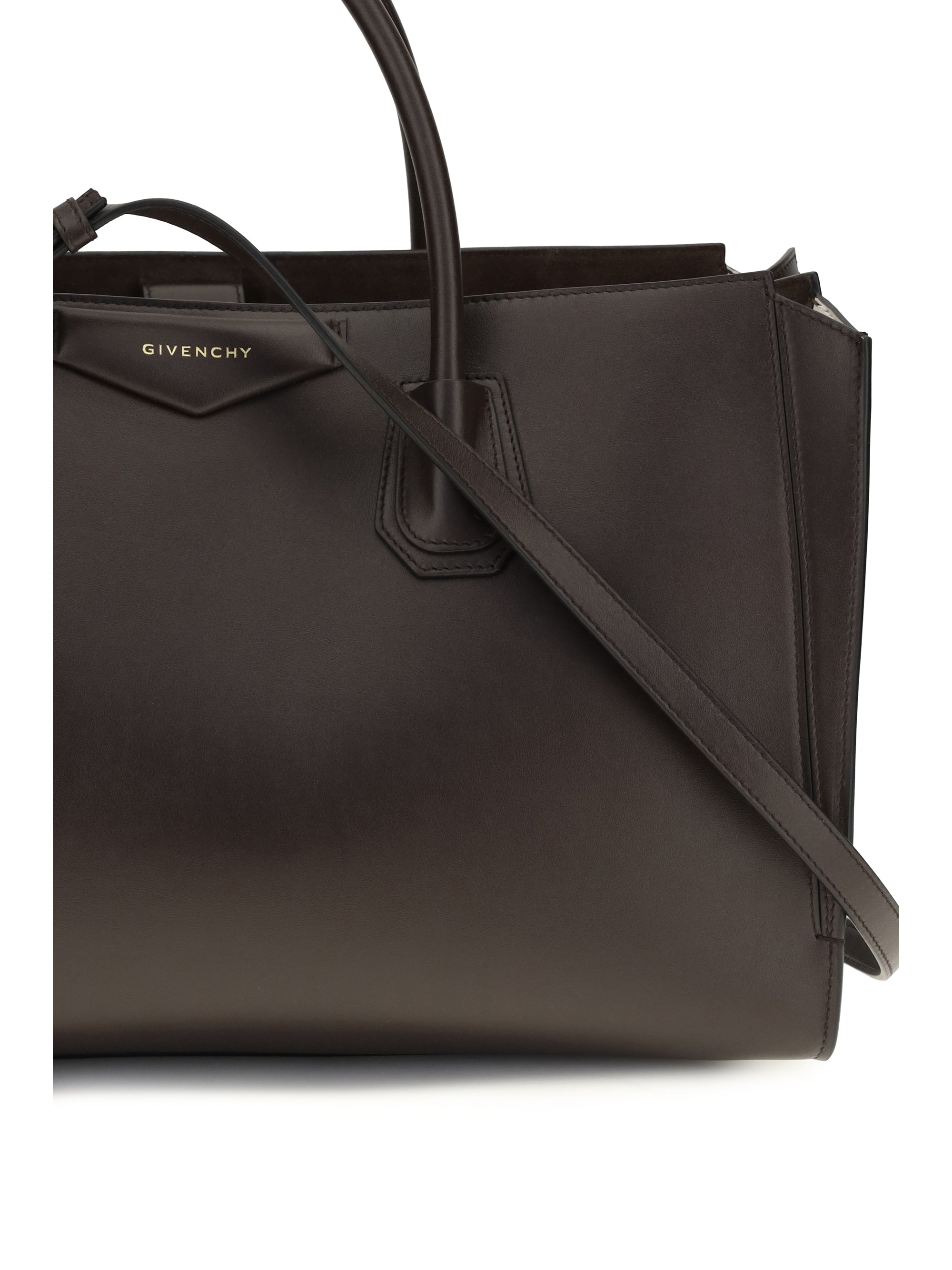 medium antigona catchall glossy grained leather handbag