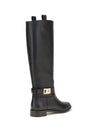 hug boots
