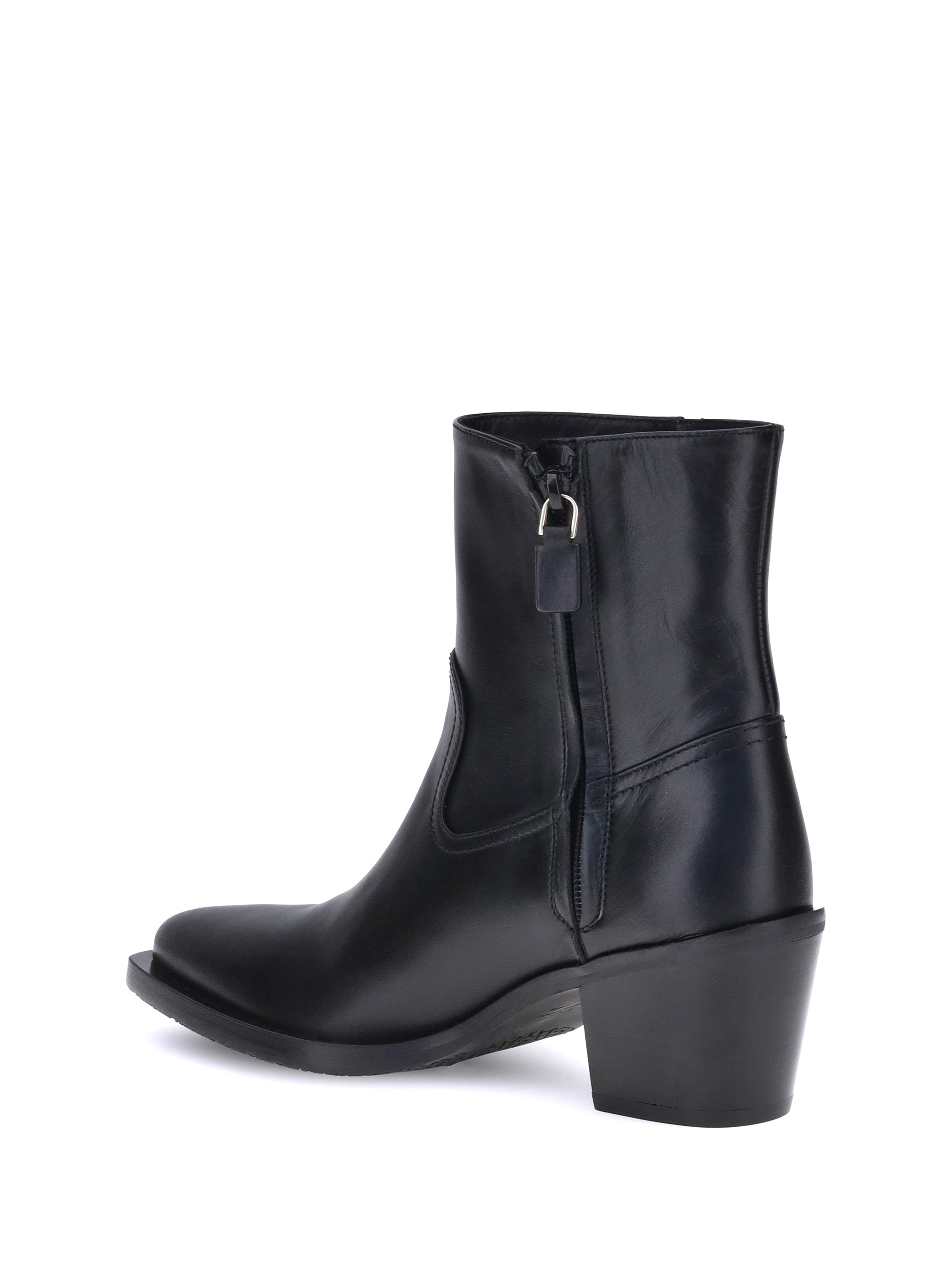 STUART WEITZMAN 36 tate bootie