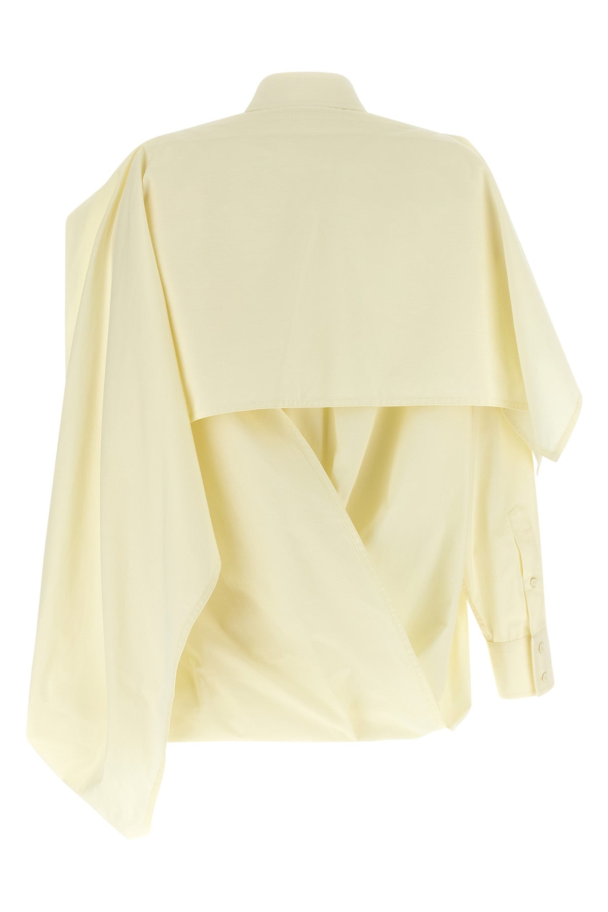 the armarium cecilia shirt redefines the codes of classic tailoring through a