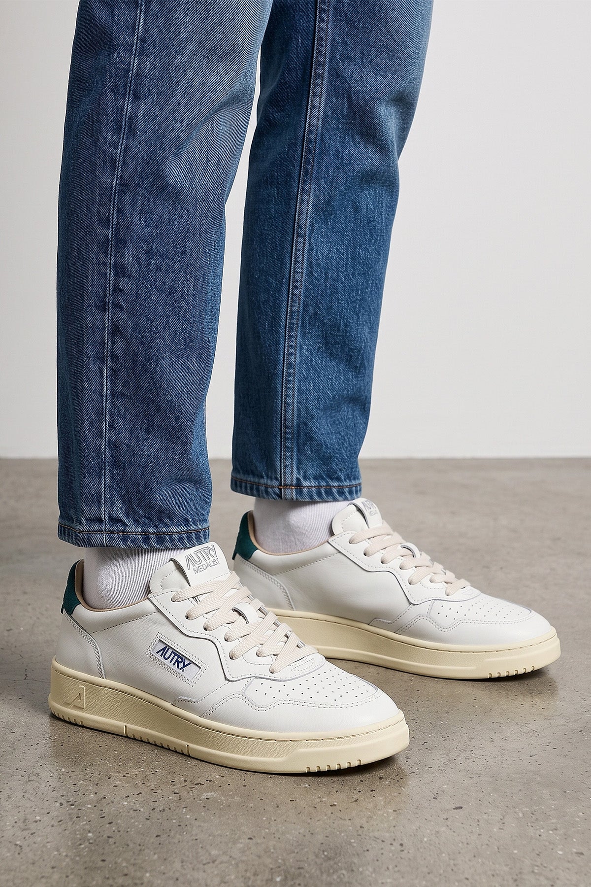 the autry medalist low sneakers feature a fine cowhide upper