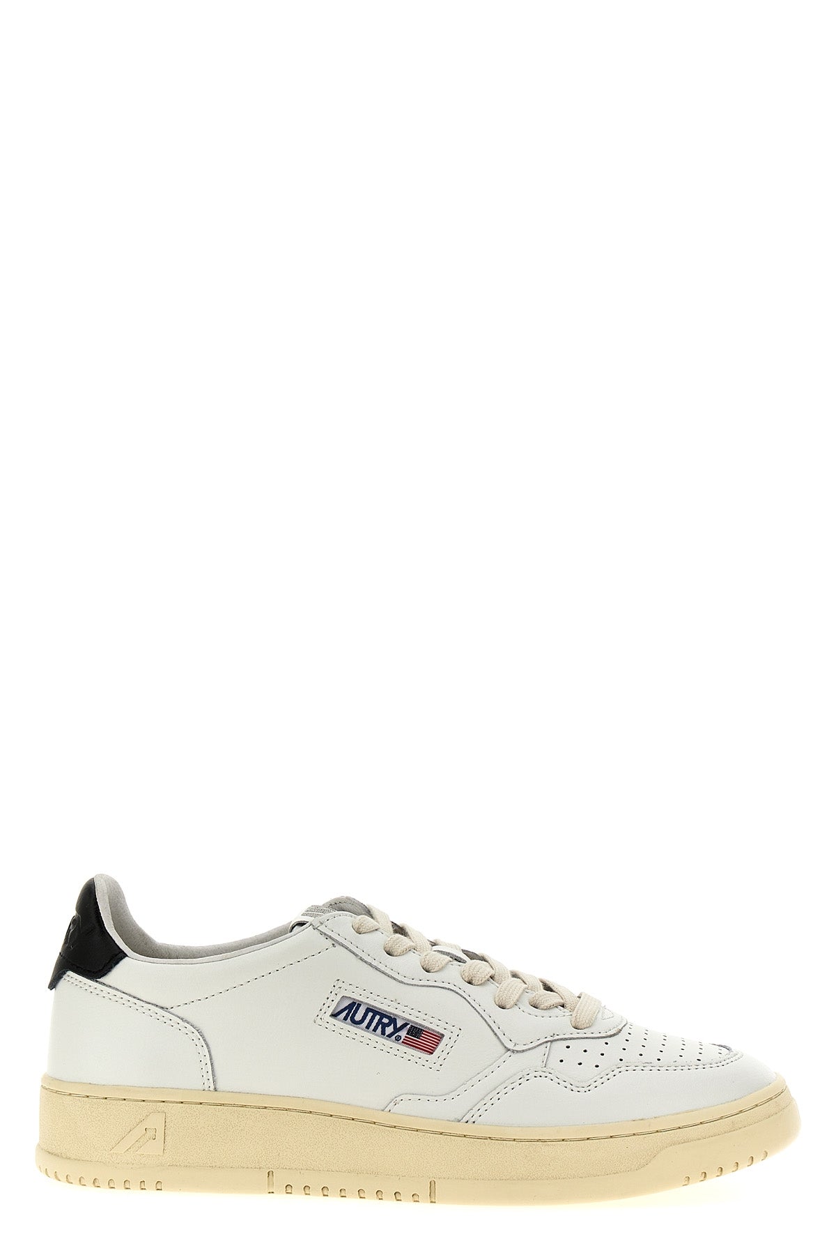 leather medalist sneaker