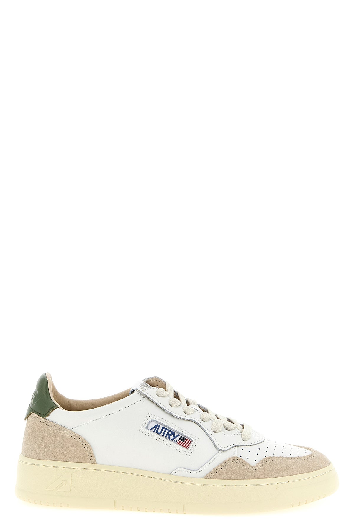 the autry medalist low sneakers present a refined interpretation of the classi