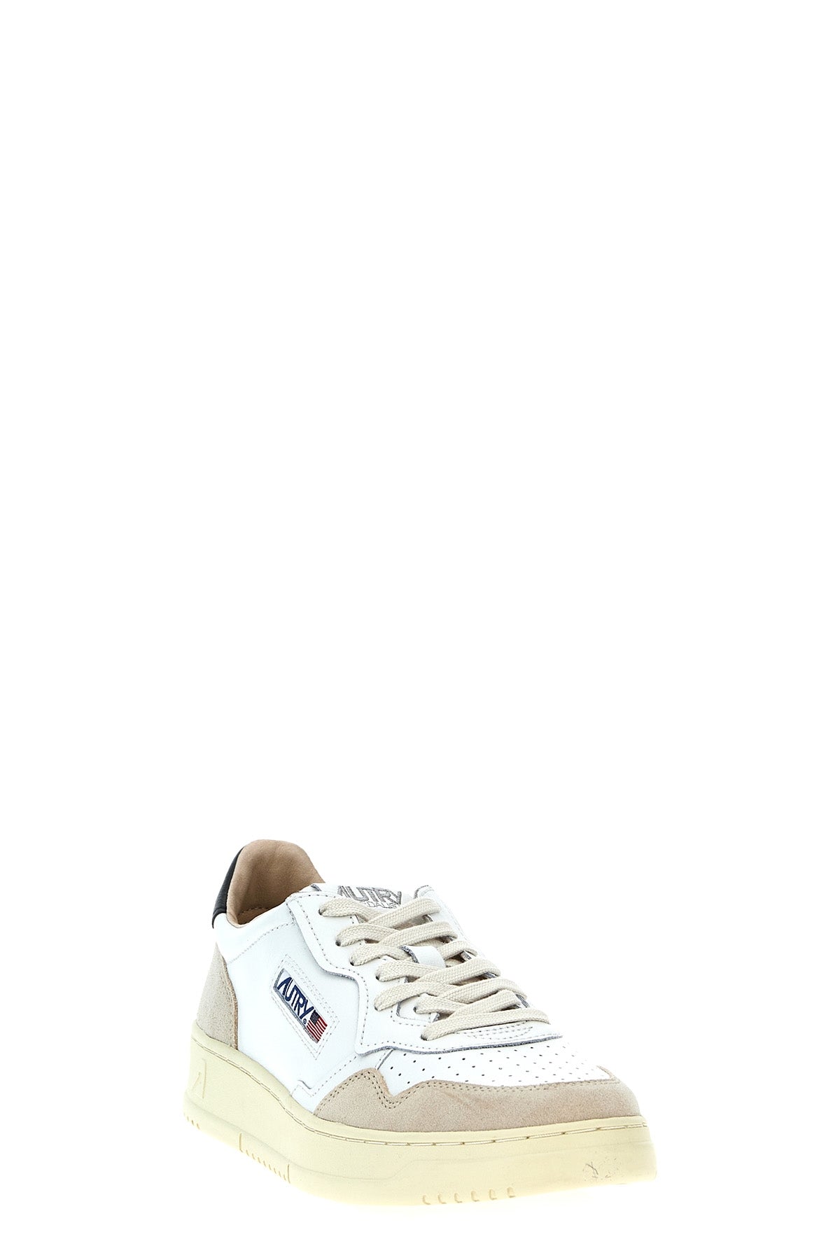 medalist low leather sneakers